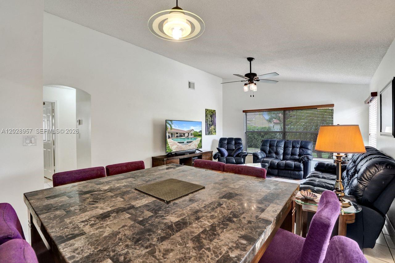 SAVANNAH PLAT 1 - Residential
