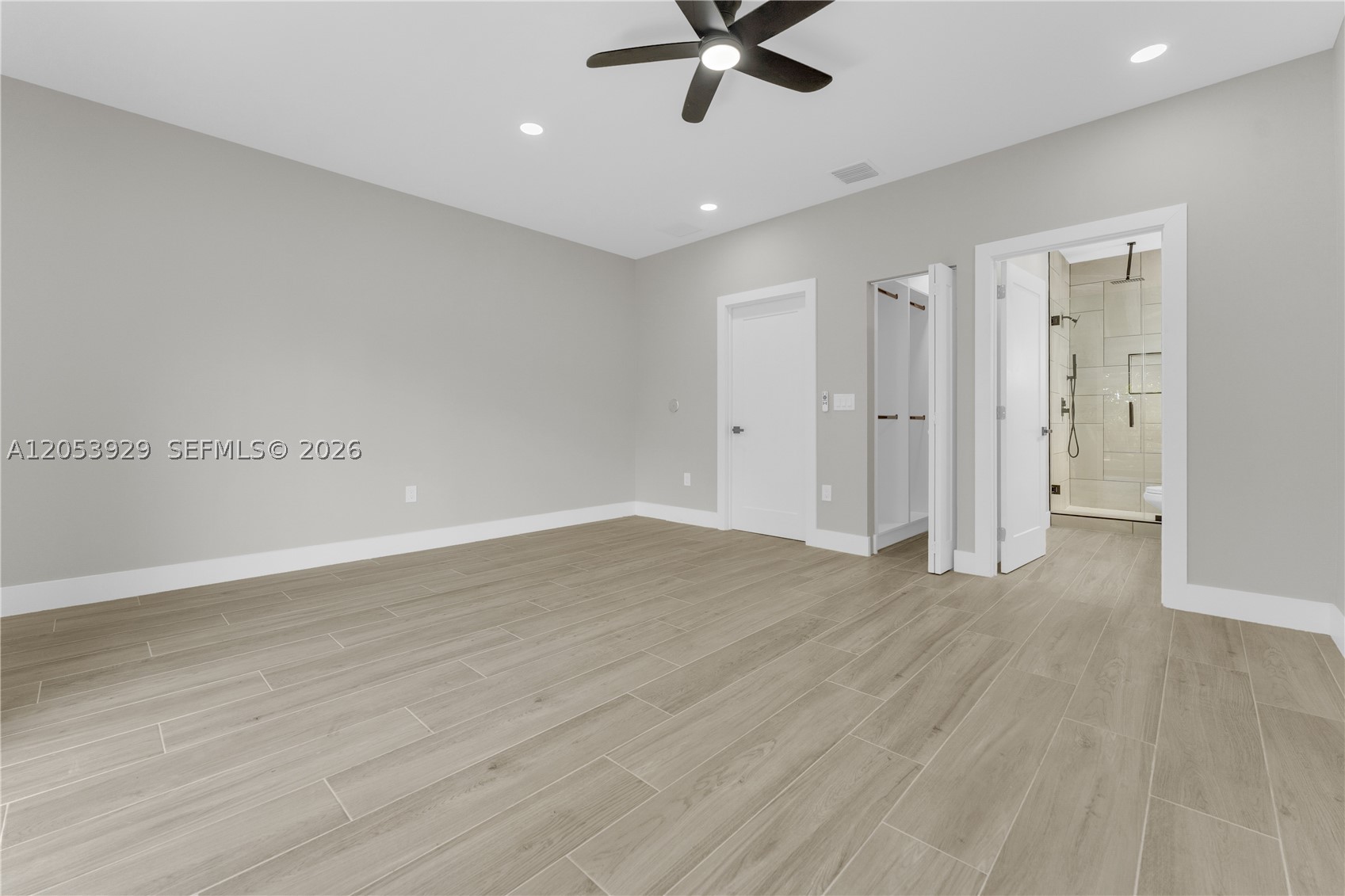 17TH AVE MANOR - Residential Lease