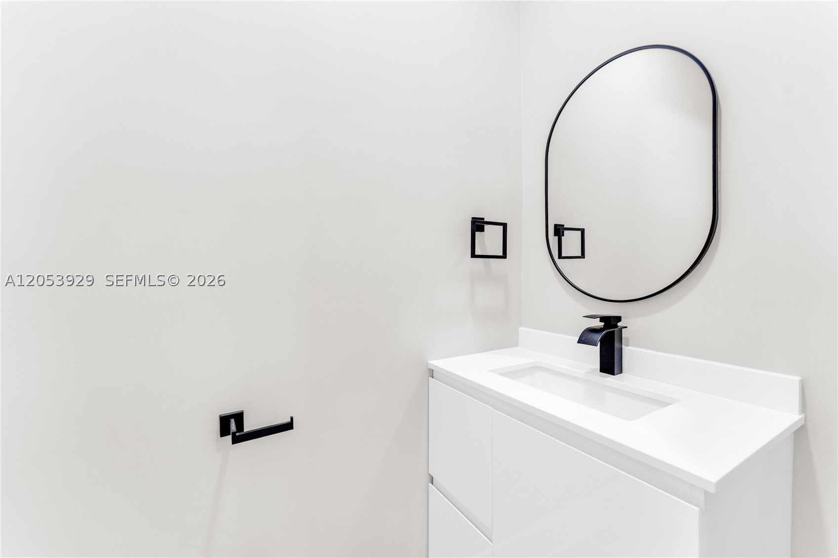 17TH AVE MANOR - Residential Lease