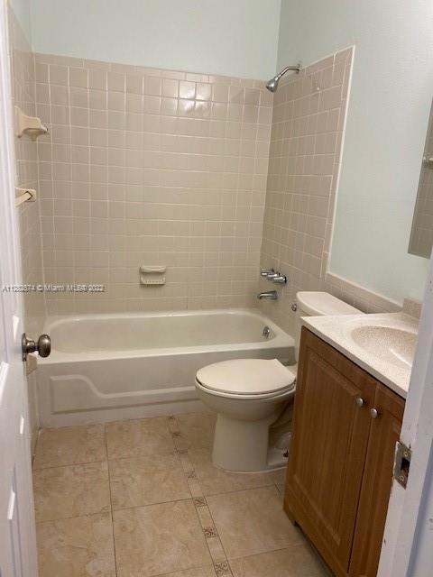 PINES OF CORAL SPRINGS CO - Residential Lease