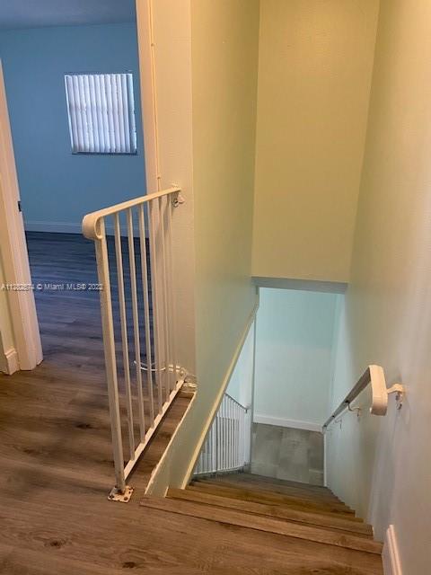 PINES OF CORAL SPRINGS CO - Residential Lease