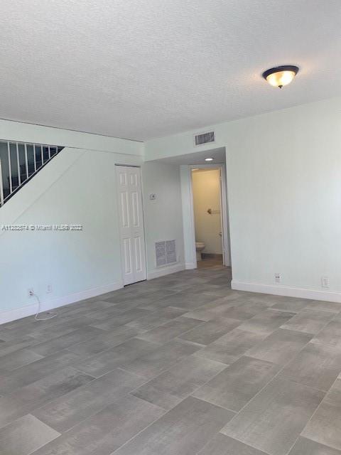 PINES OF CORAL SPRINGS CO - Residential Lease