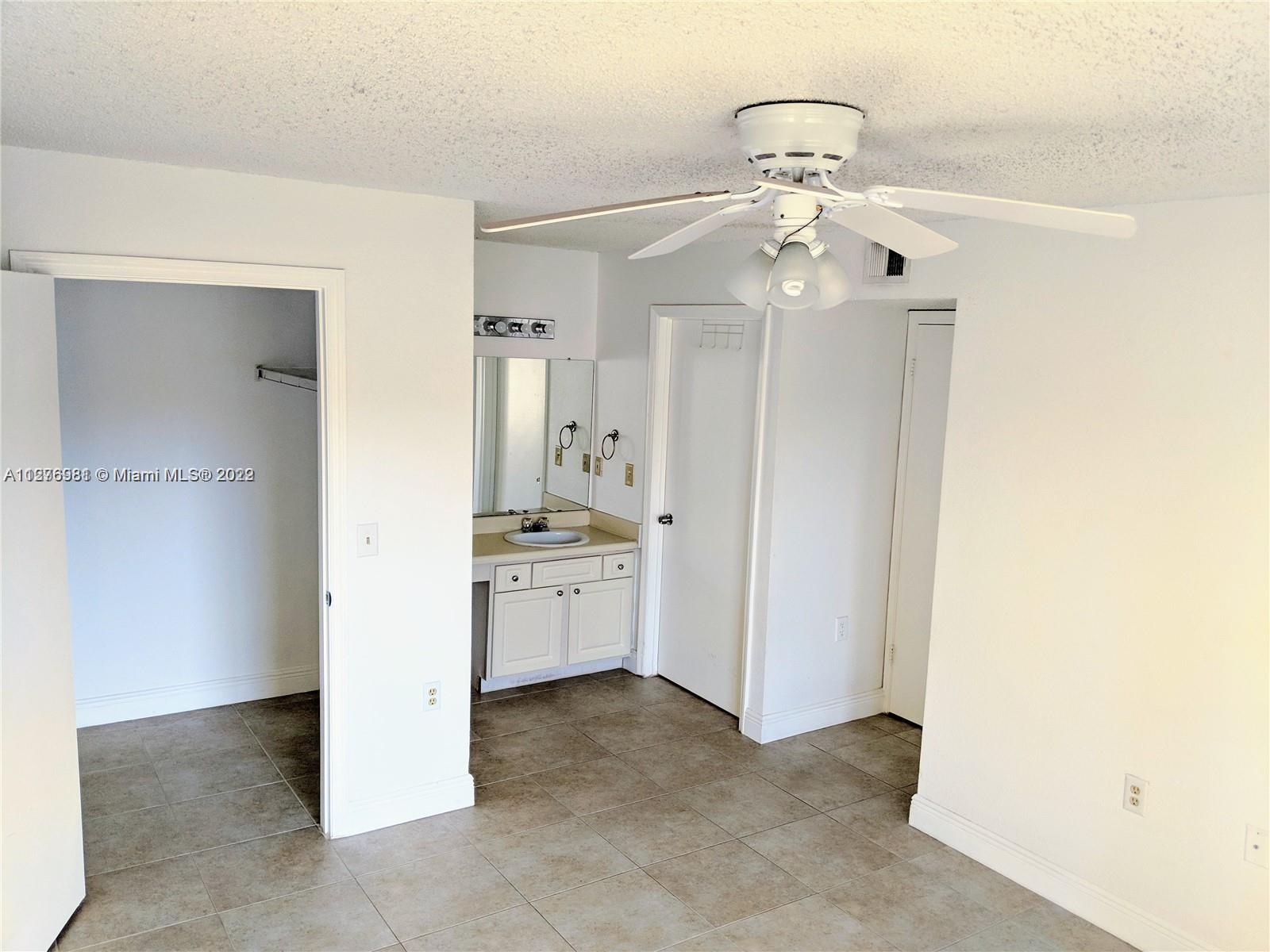 ISLES AT LAGO MAR CONDO - Residential Lease