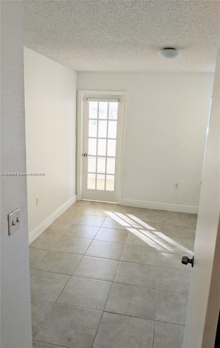 ISLES AT LAGO MAR CONDO - Residential Lease