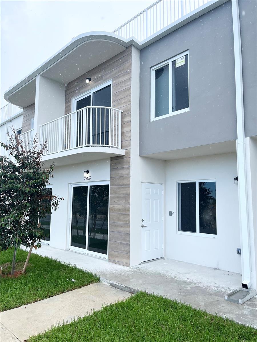 New Modern Townhome, 4 bed, 3 1/2 baths with Spacious 3rd floor terrace. Newly built, Locatied a few blocks west of US1. Brand new appliances, impact windows and doors. An opportunity you don't want to miss!