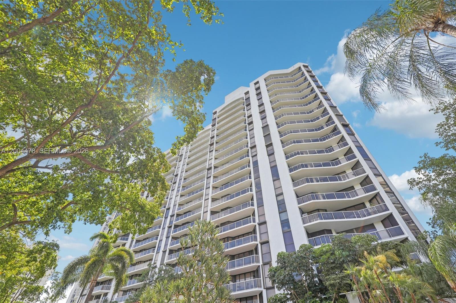 HARBORSIDE AT THE WATERWA - Residential