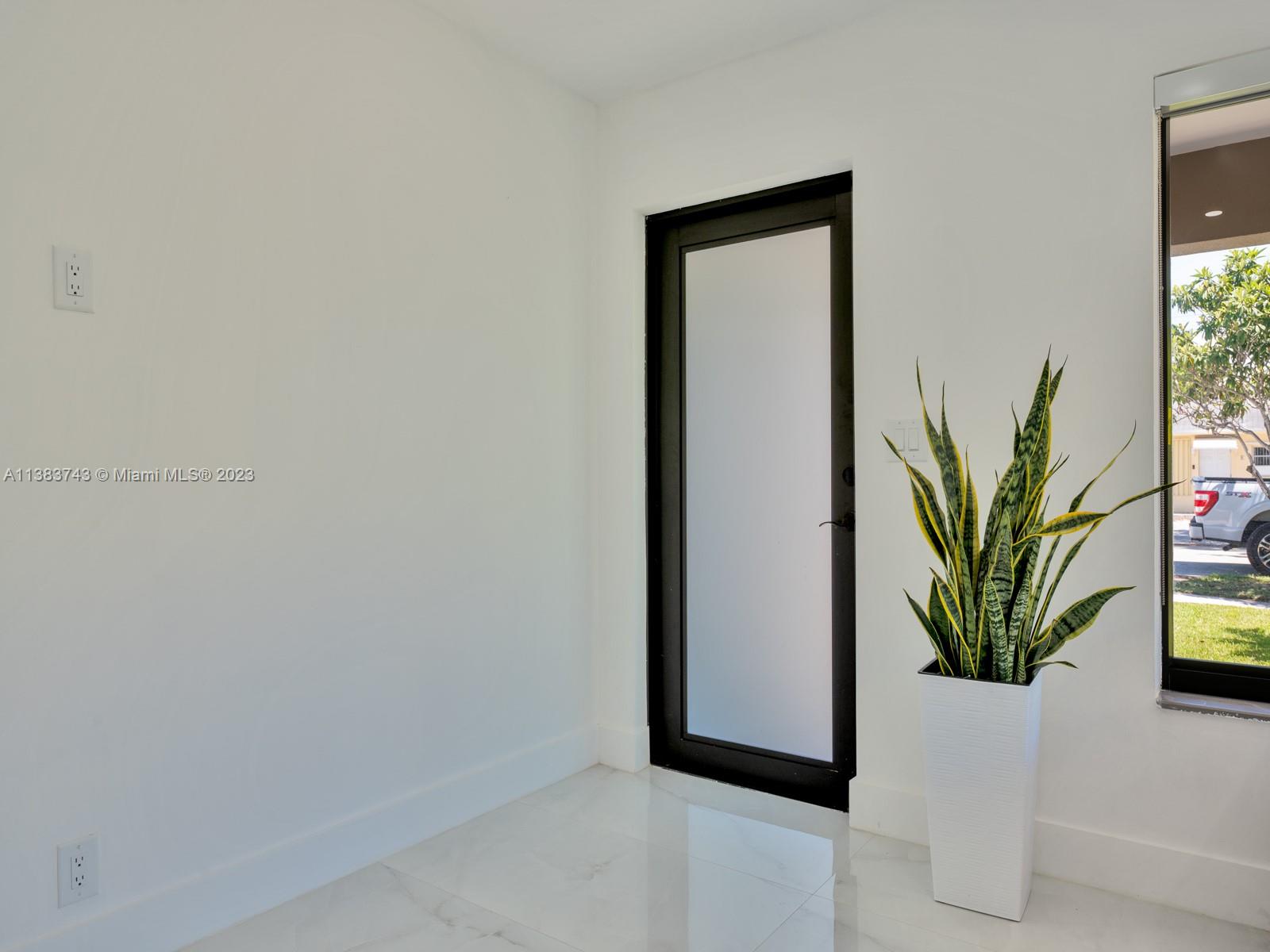 HOLLYWOOD SOUTH SIDE ADD - Residential Lease