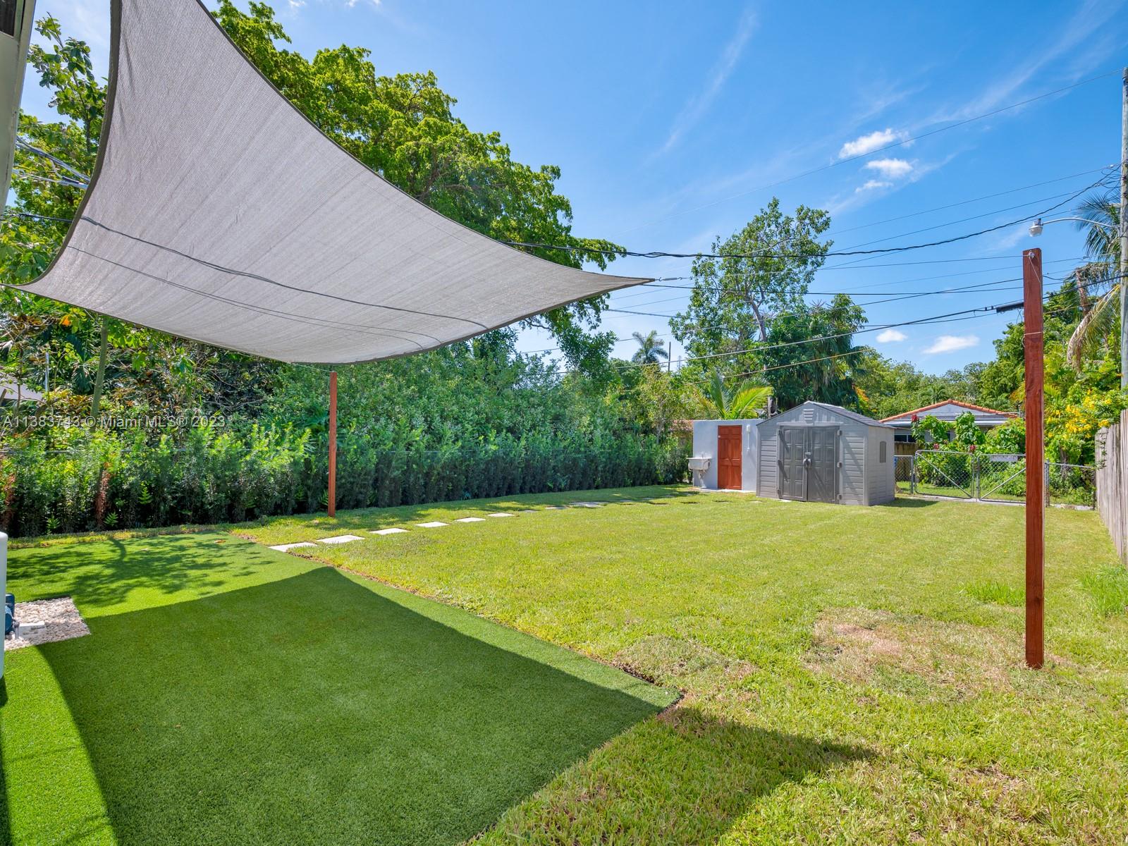 HOLLYWOOD SOUTH SIDE ADD - Residential Lease