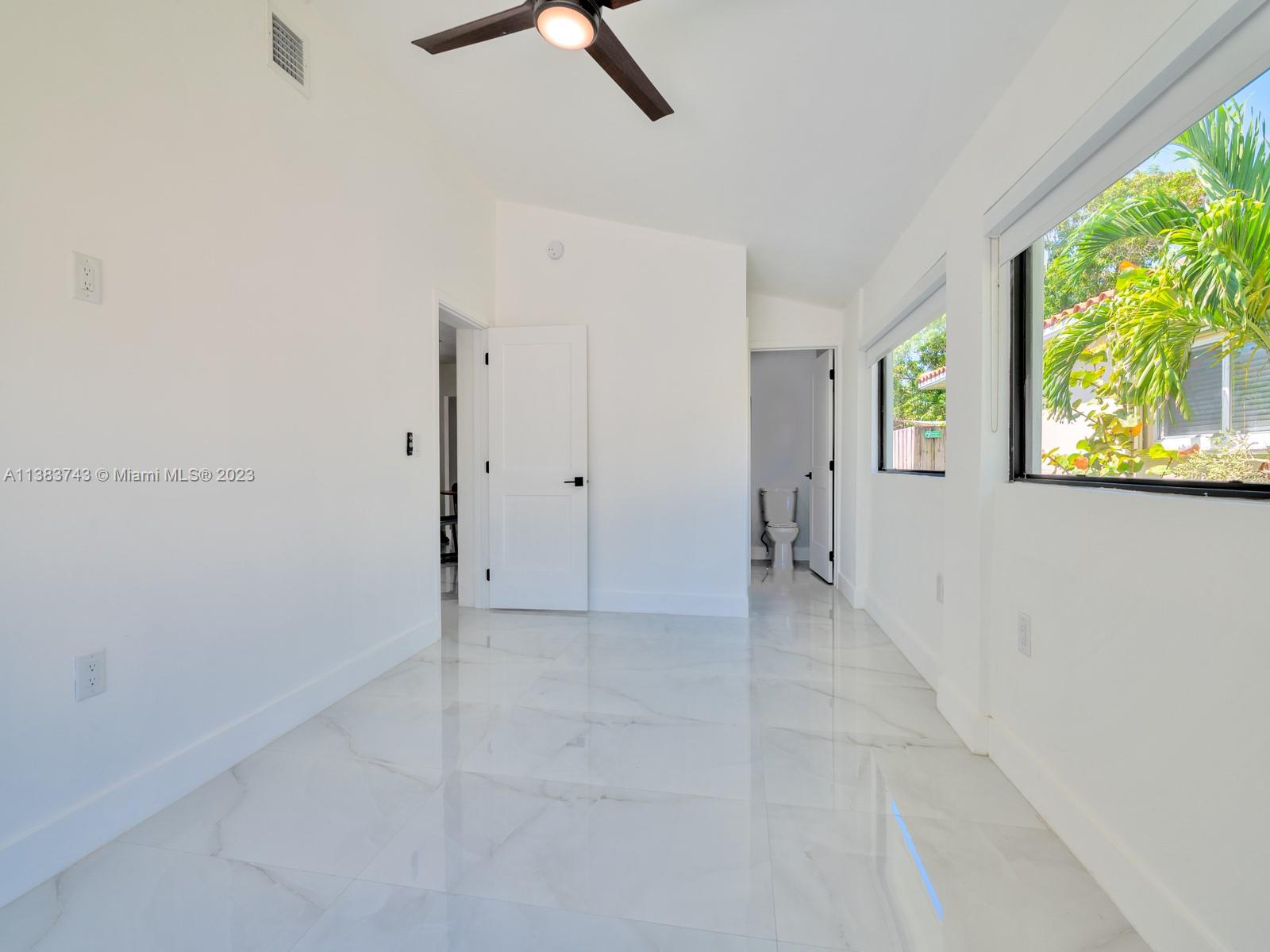 HOLLYWOOD SOUTH SIDE ADD - Residential Lease