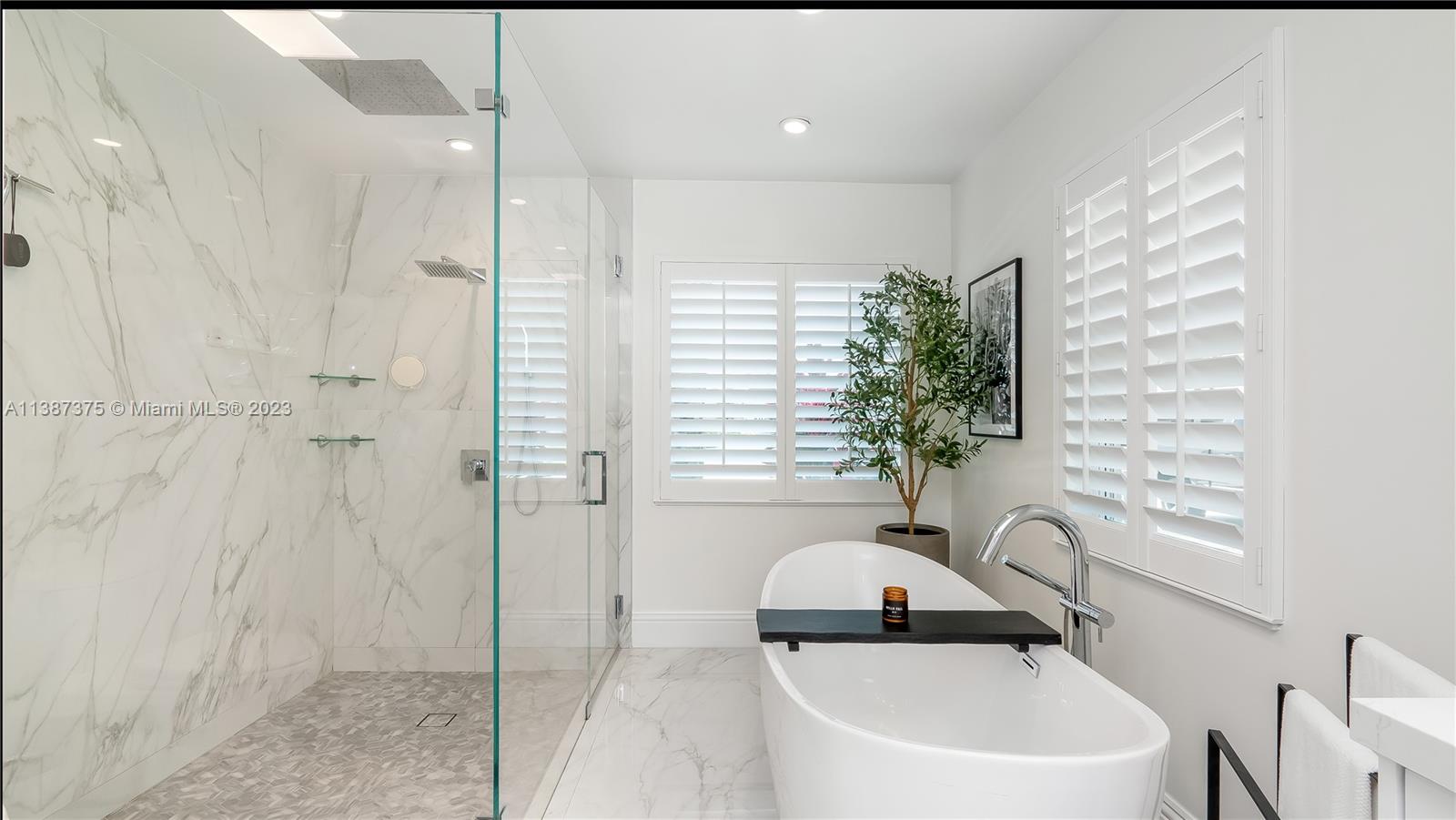 CALUSA RIDGE - Residential