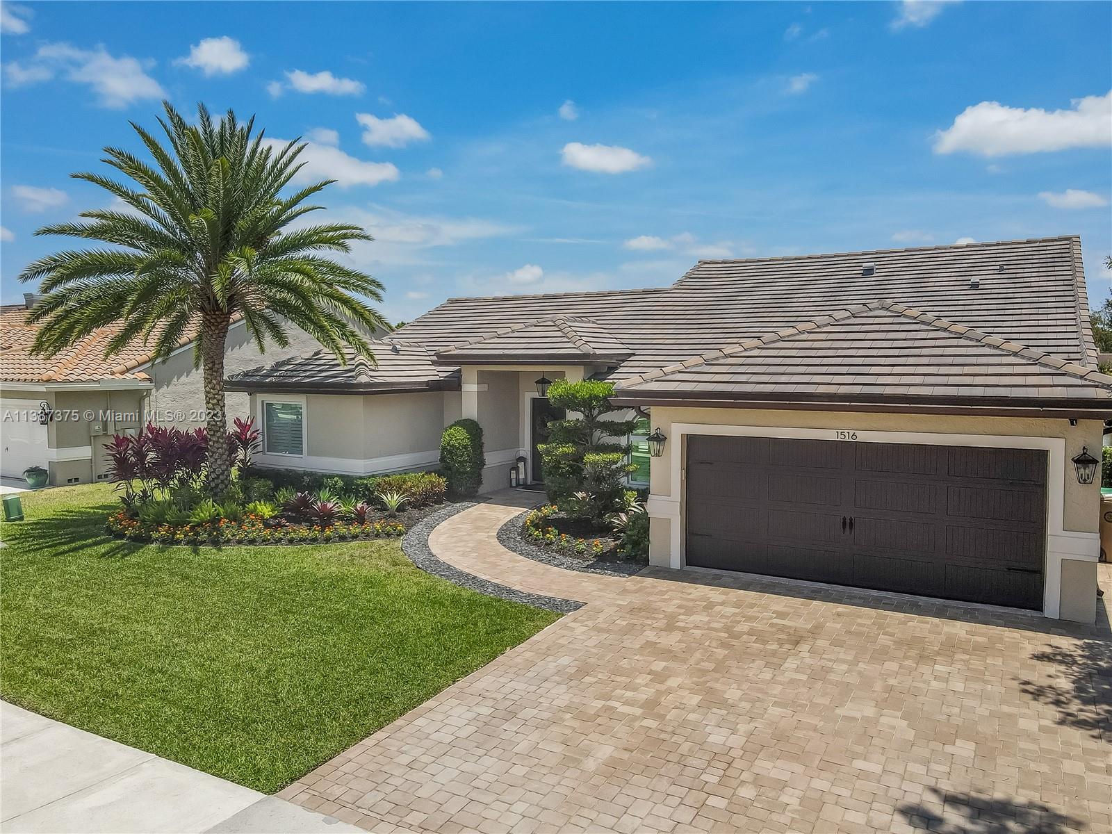 CALUSA RIDGE - Residential