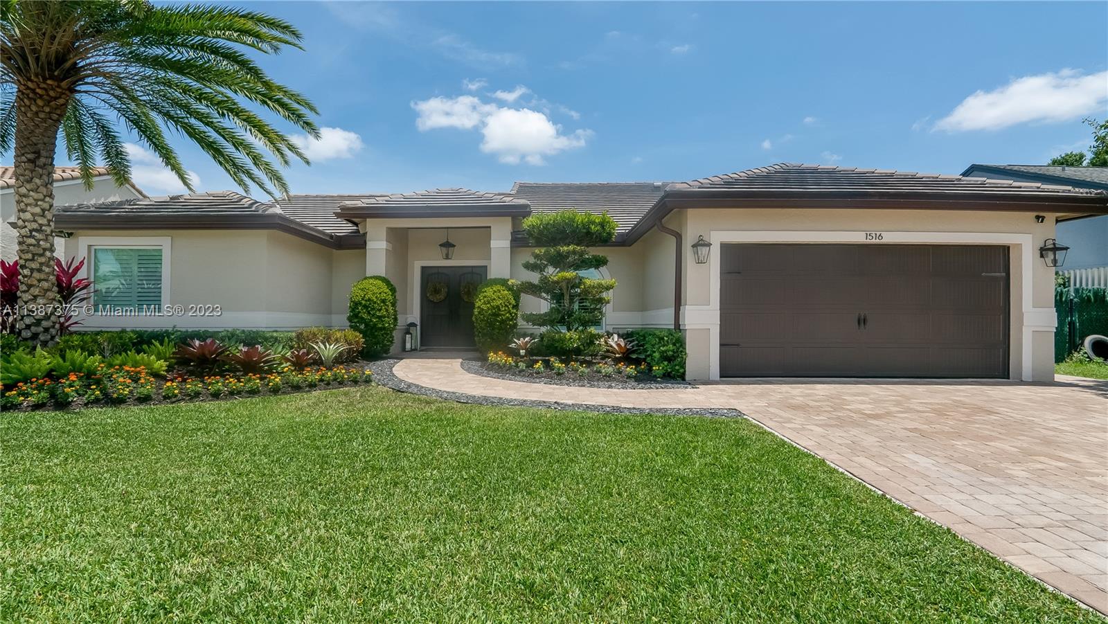 CALUSA RIDGE - Residential