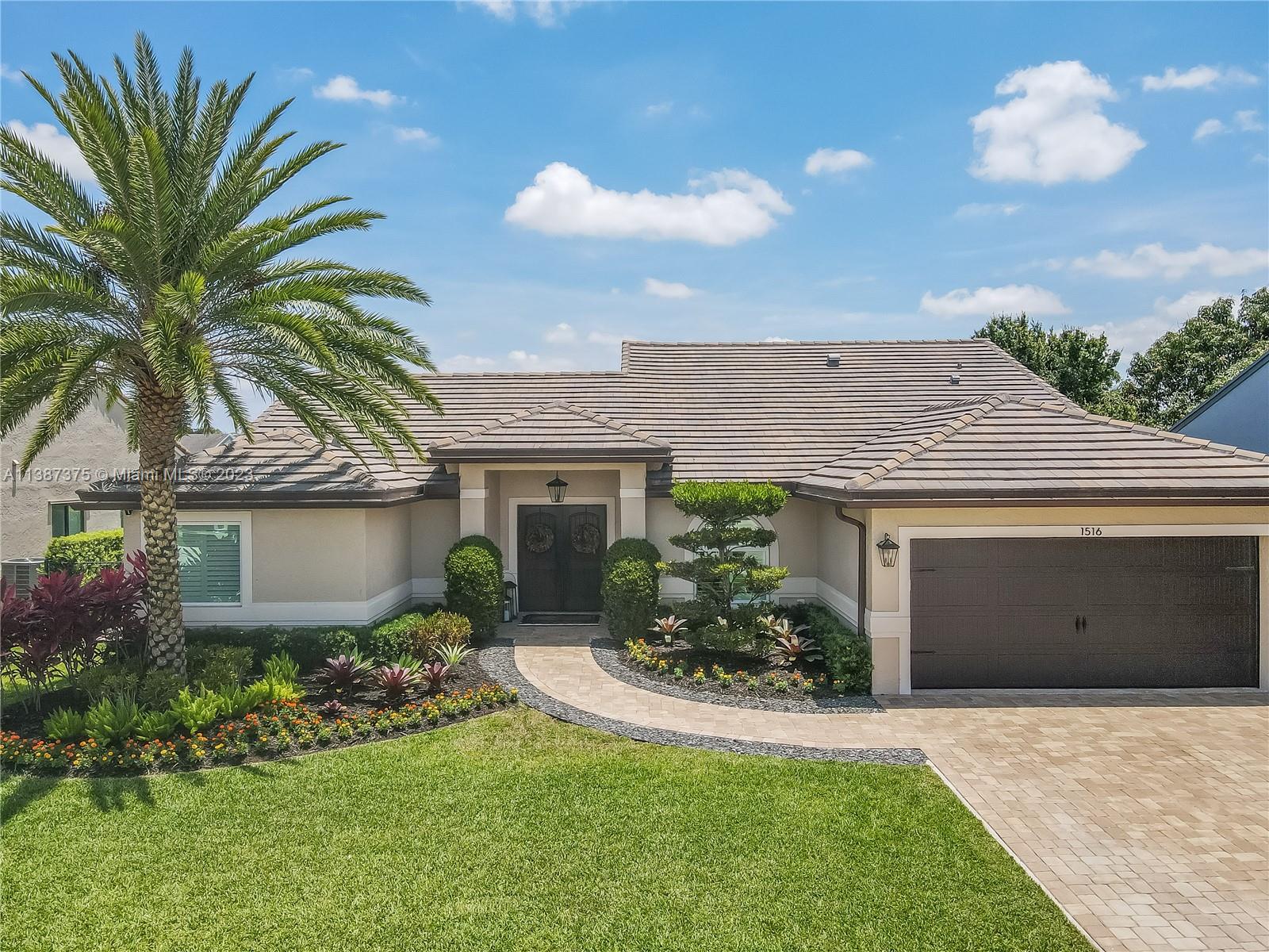 CALUSA RIDGE - Residential