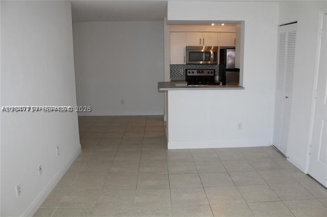 ROYAL POINCIANA CONDO - Residential Lease