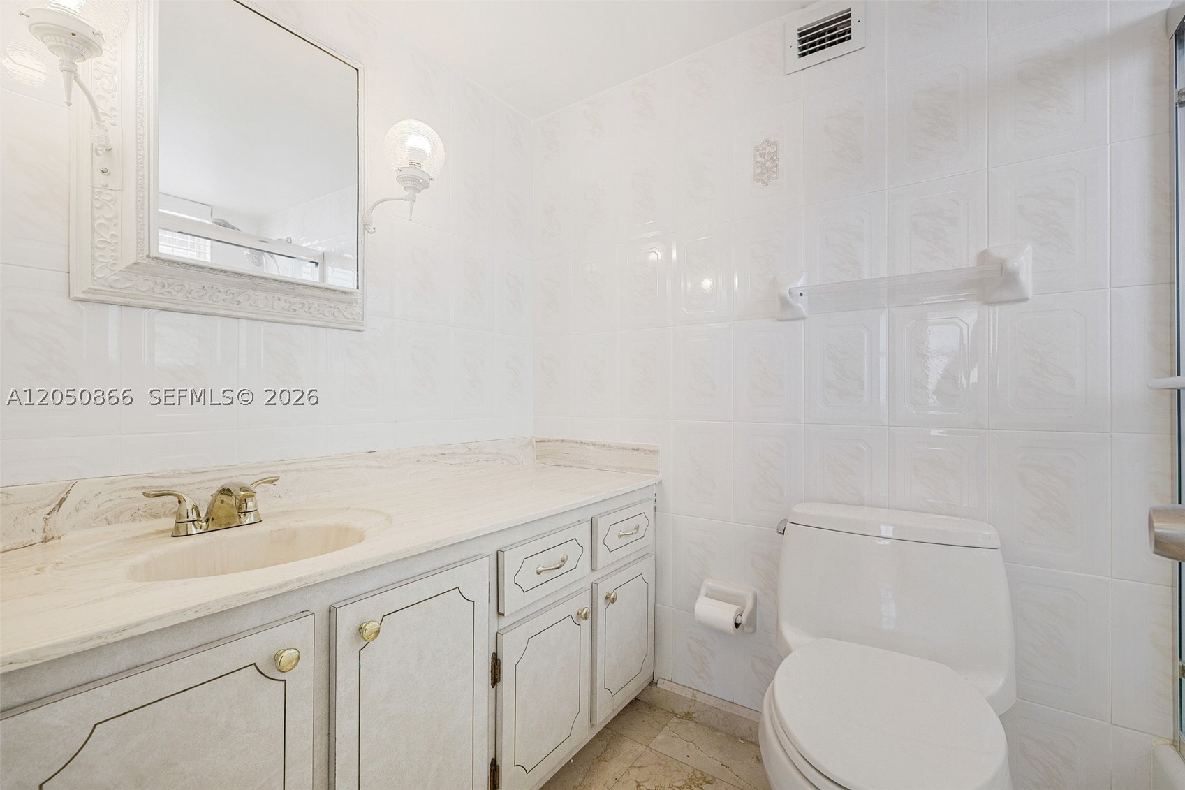 MAISON GRANDE CONDO - Residential