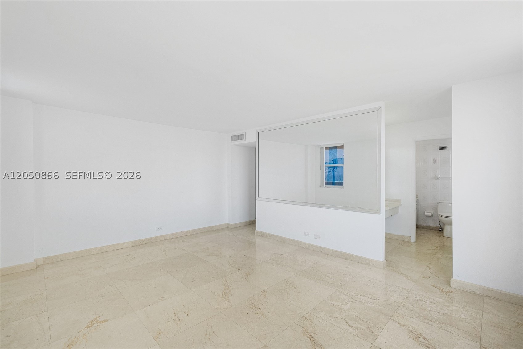 MAISON GRANDE CONDO - Residential