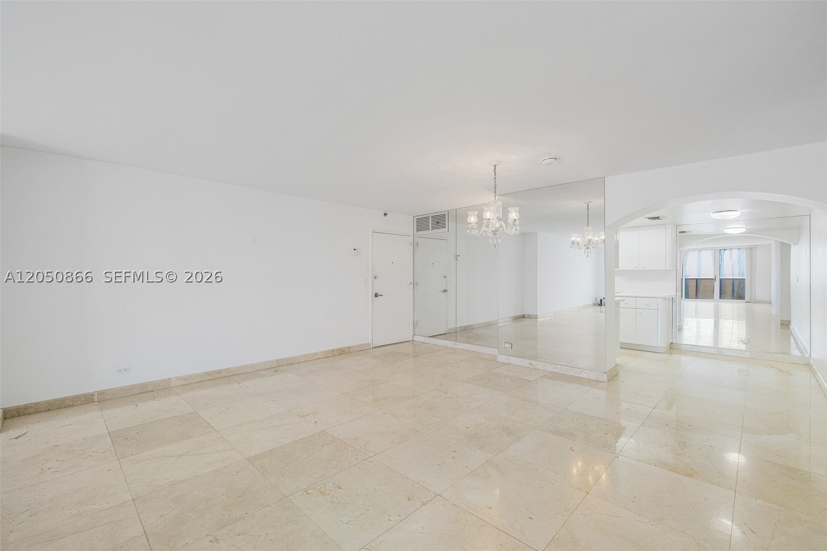 MAISON GRANDE CONDO - Residential