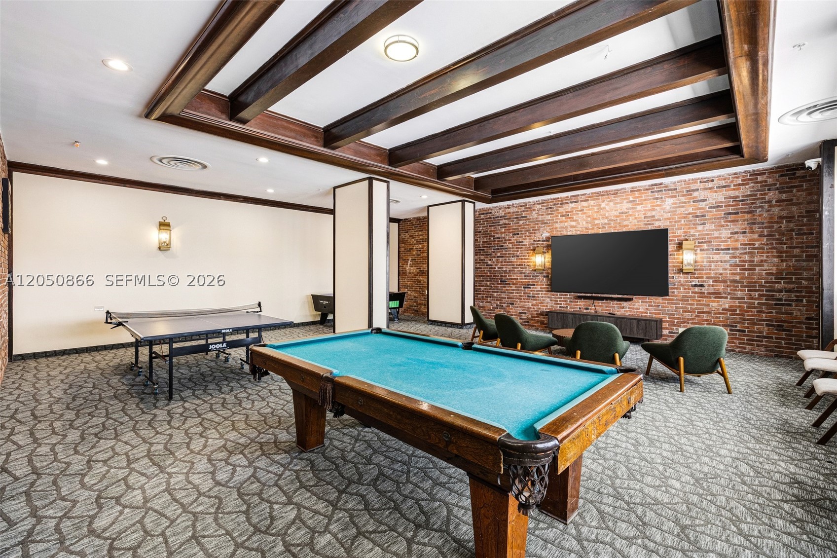 MAISON GRANDE CONDO - Residential