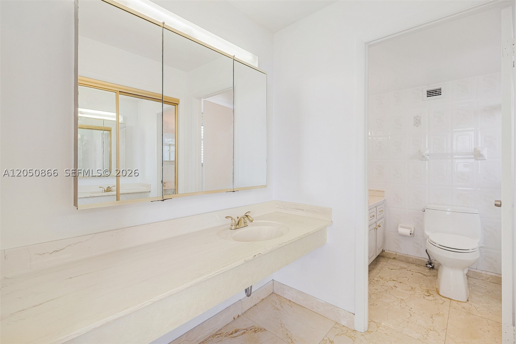 MAISON GRANDE CONDO - Residential