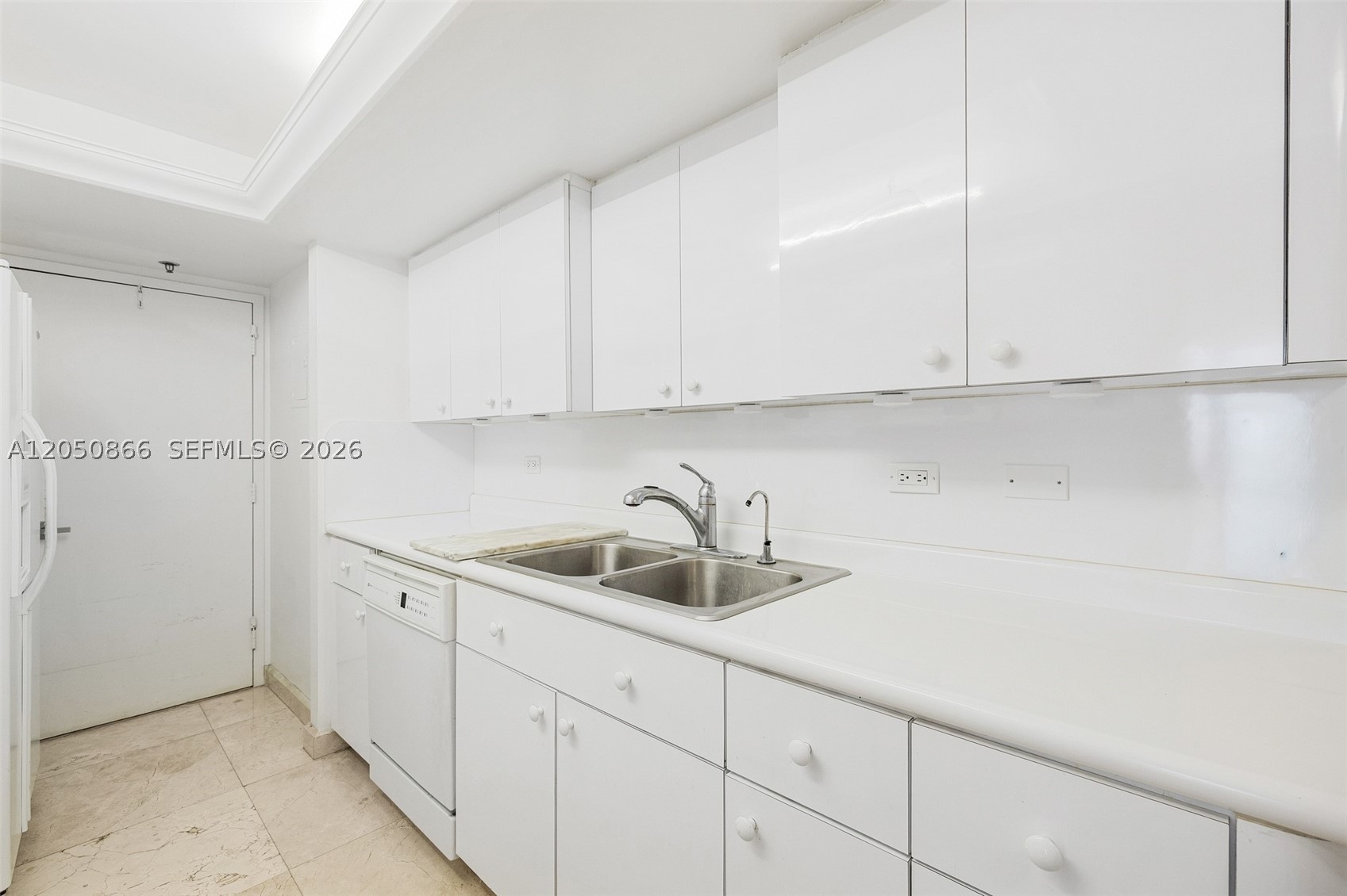 MAISON GRANDE CONDO - Residential