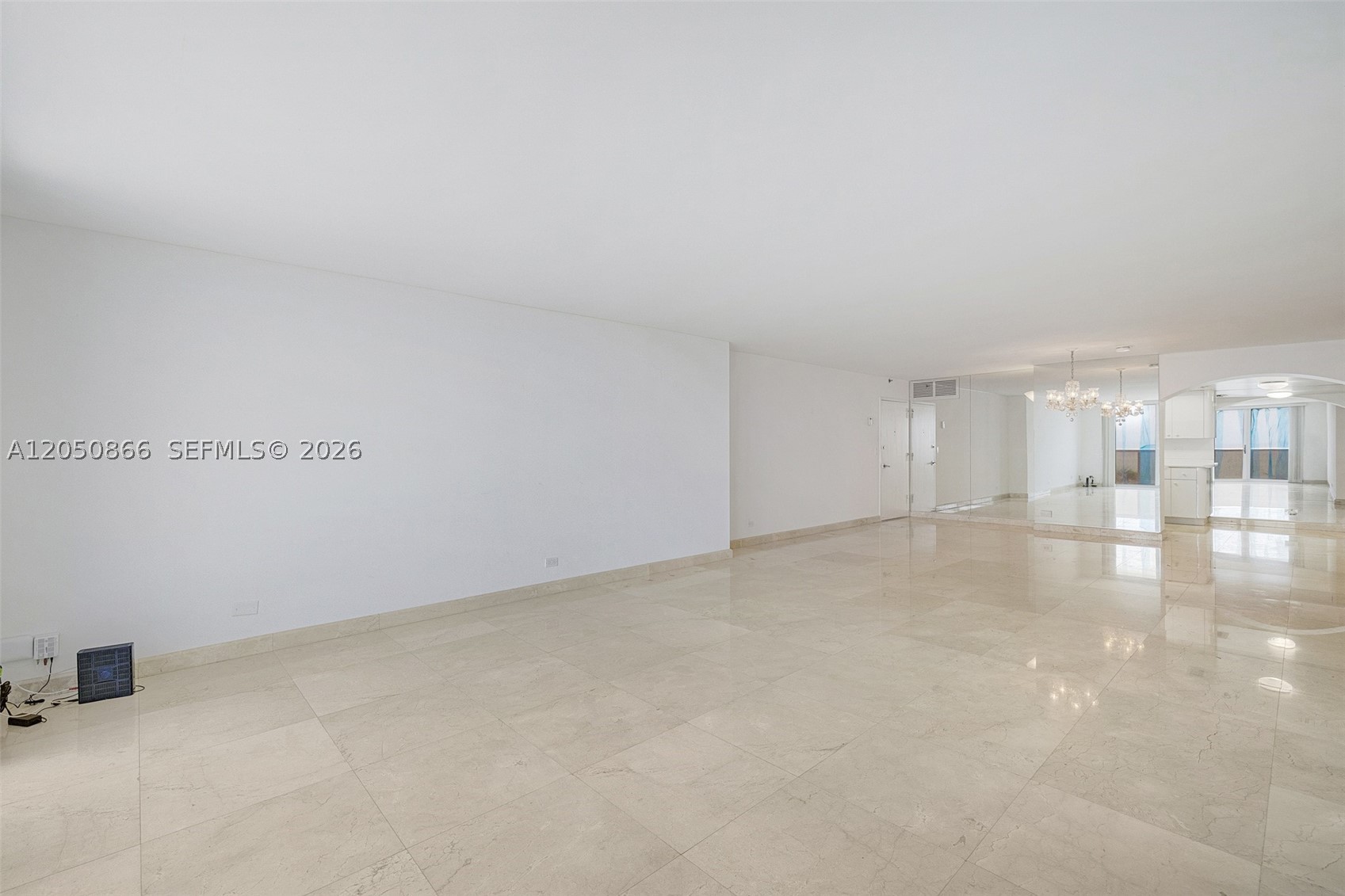 MAISON GRANDE CONDO - Residential