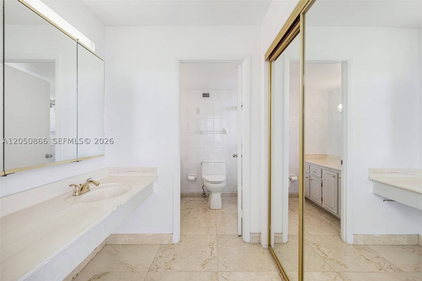 MAISON GRANDE CONDO - Residential