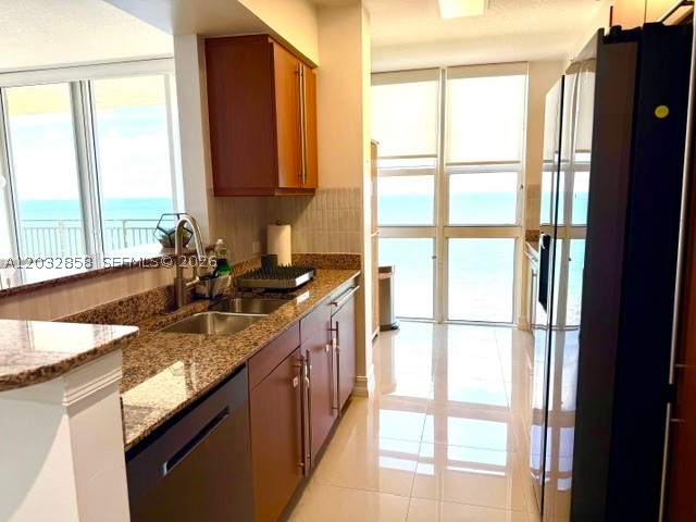 2080 OCEAN DRIVE CONDO - Residential Lease