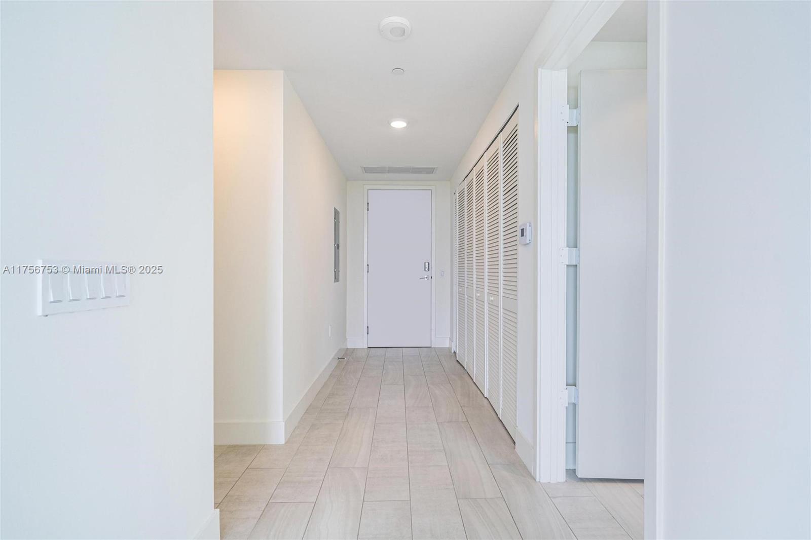 METROPICA NORTH TOWER ONE - Residential Lease