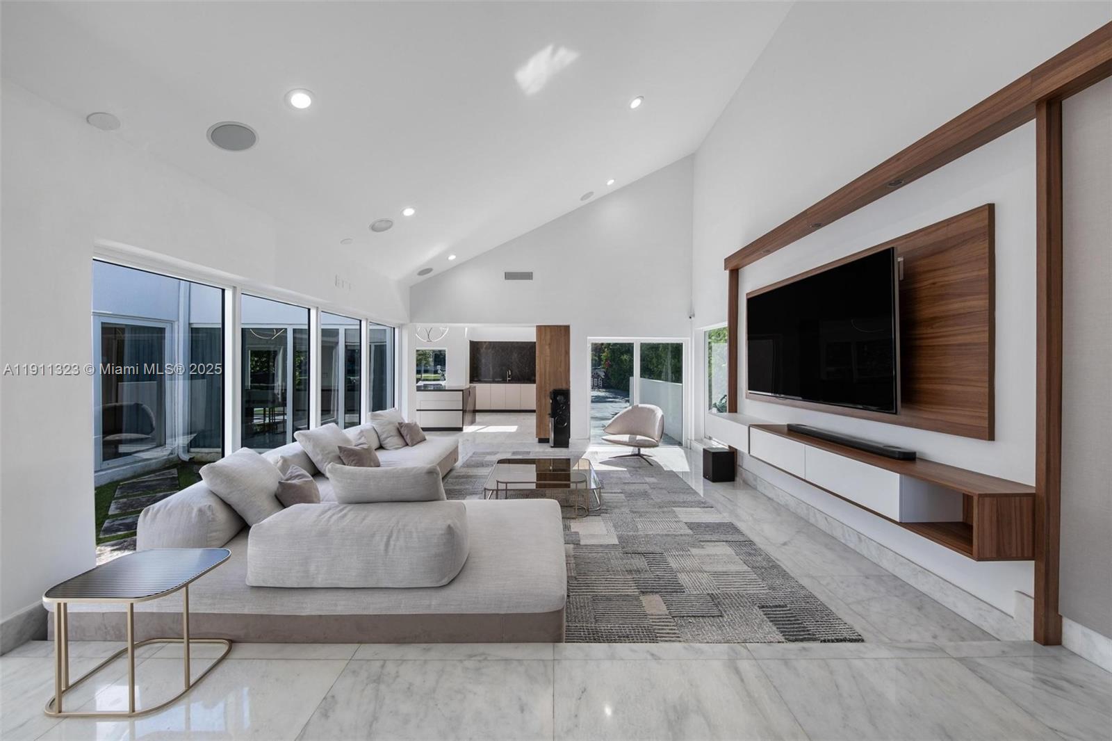 GOLDEN ISLES ESTATES - Residential