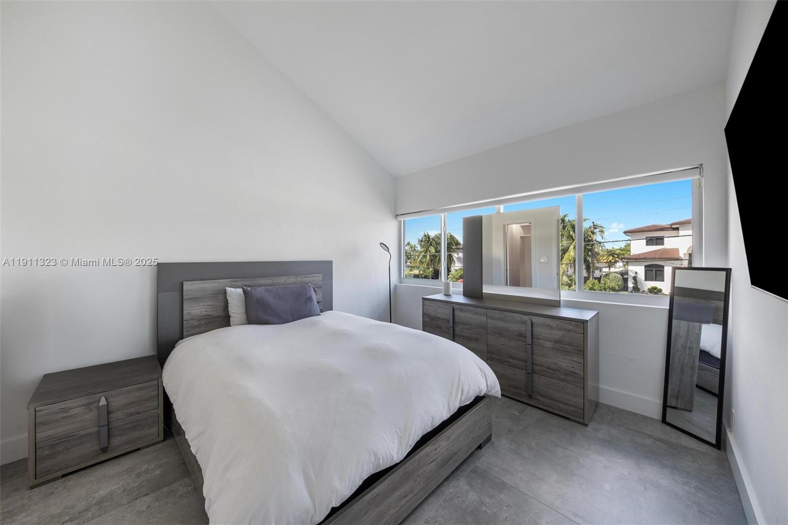 GOLDEN ISLES ESTATES - Residential
