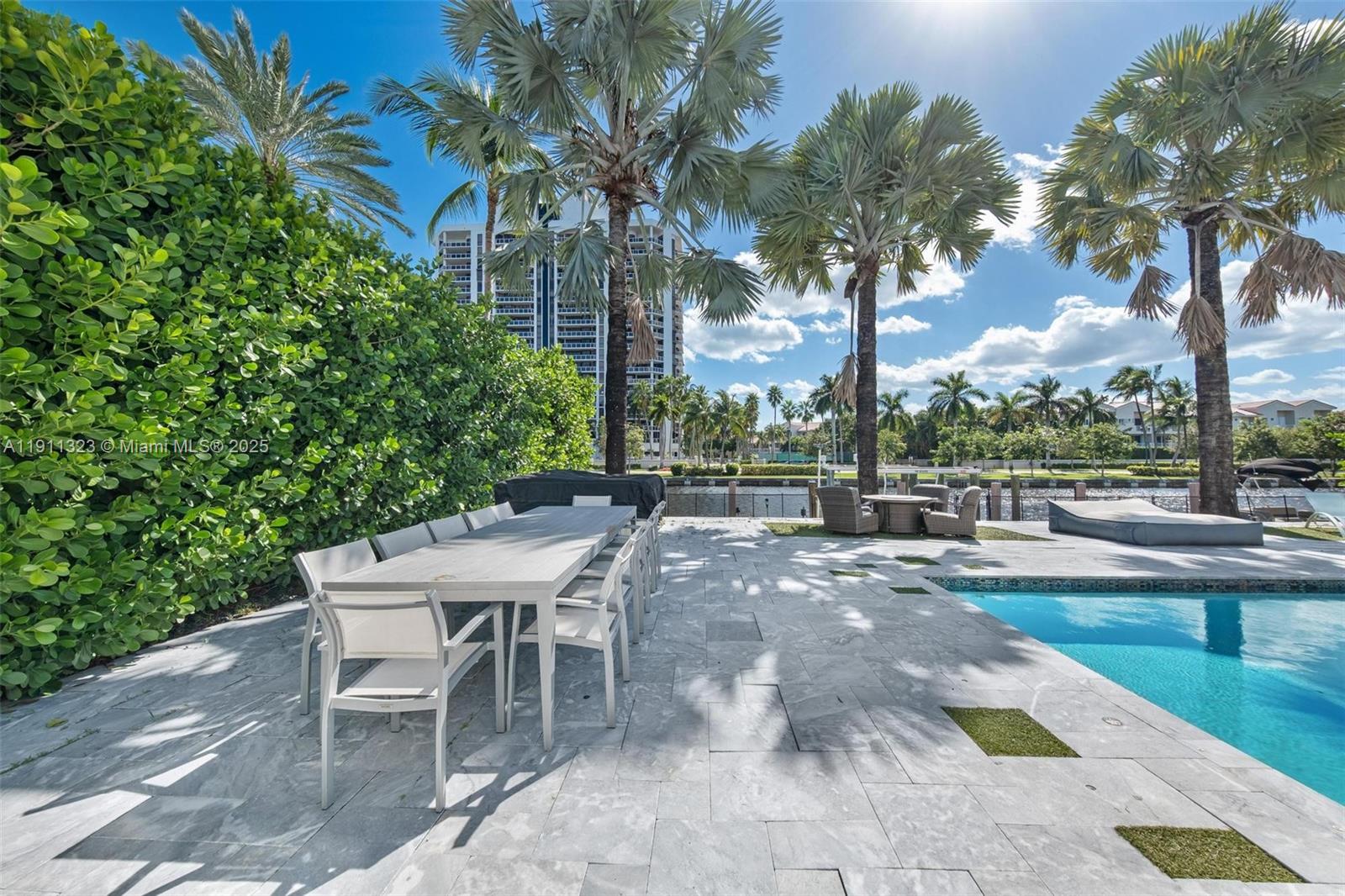 GOLDEN ISLES ESTATES - Residential
