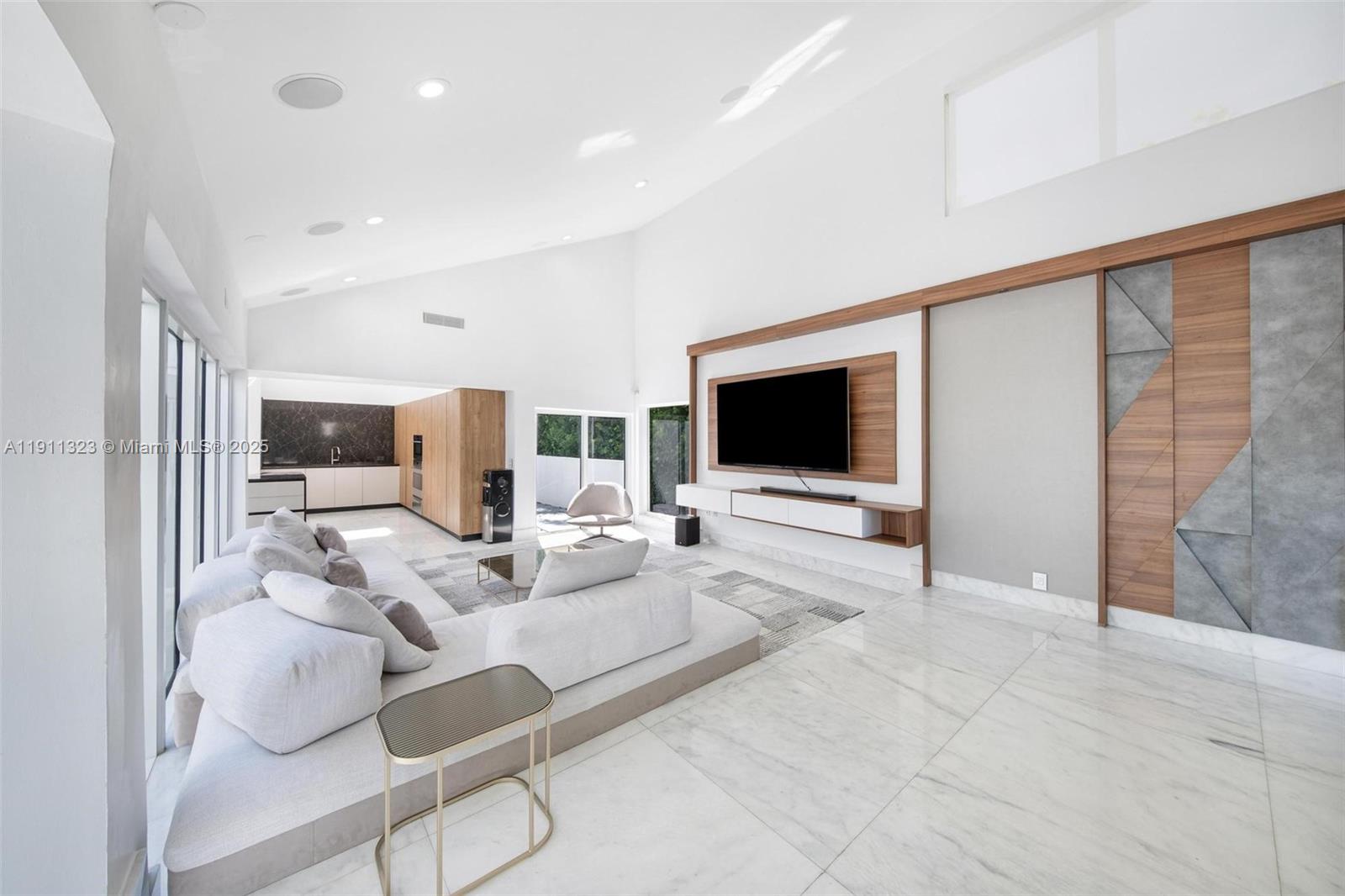 GOLDEN ISLES ESTATES - Residential