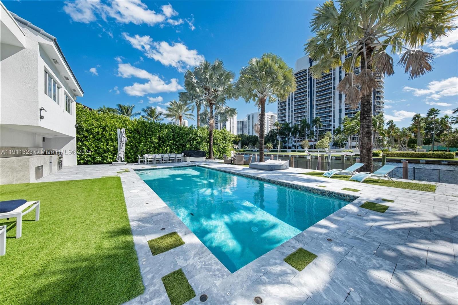 GOLDEN ISLES ESTATES - Residential
