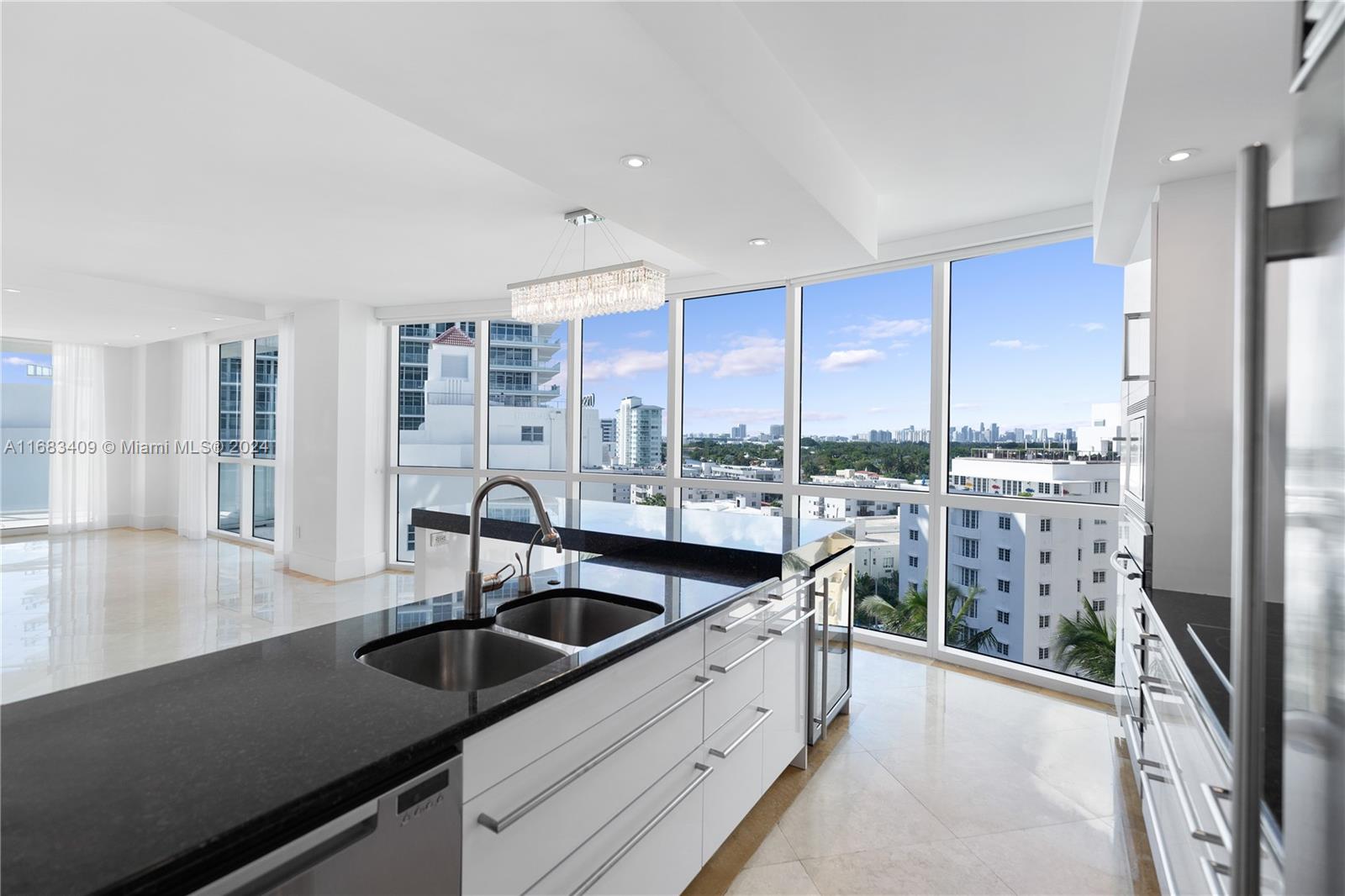 MOSAIC ON MIAMI BEACH CON - Residential
