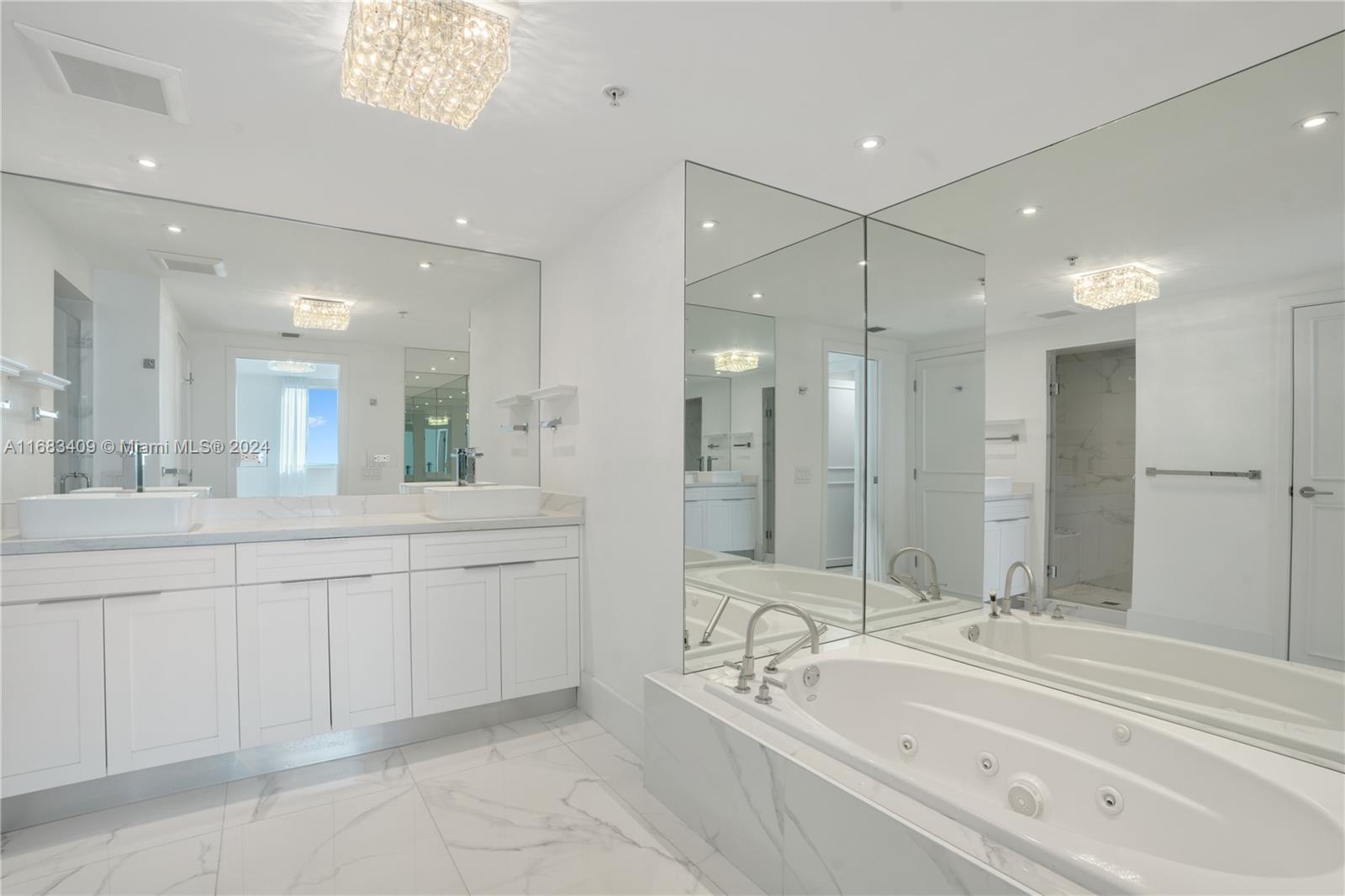 MOSAIC ON MIAMI BEACH CON - Residential