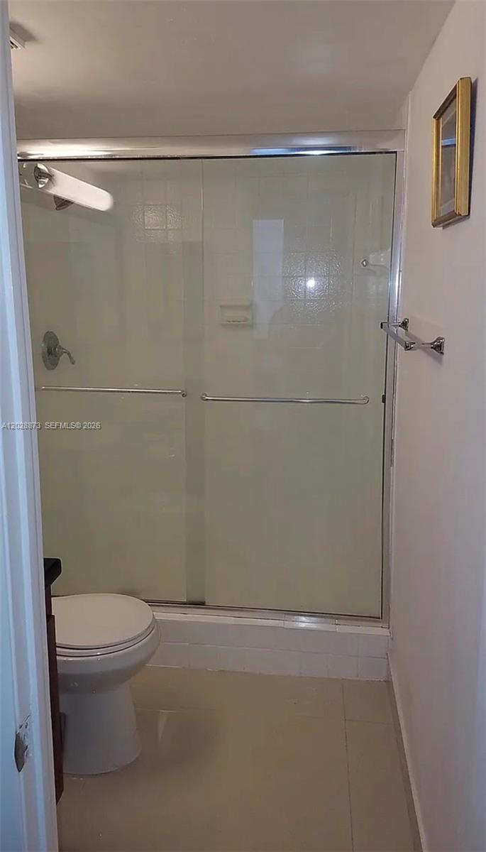 CHARTER CLUB CONDO - Residential Lease