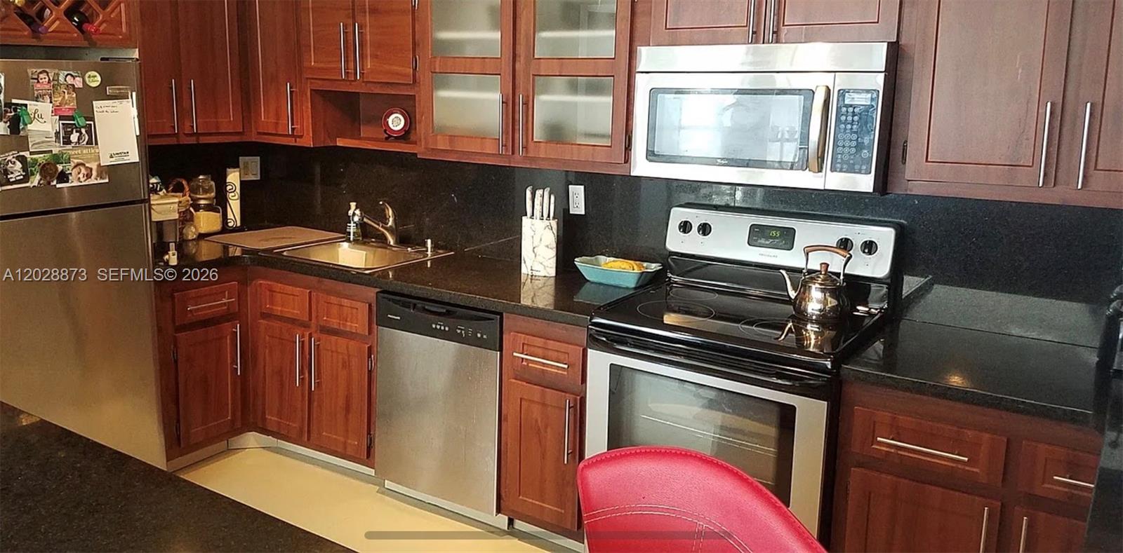 CHARTER CLUB CONDO - Residential Lease