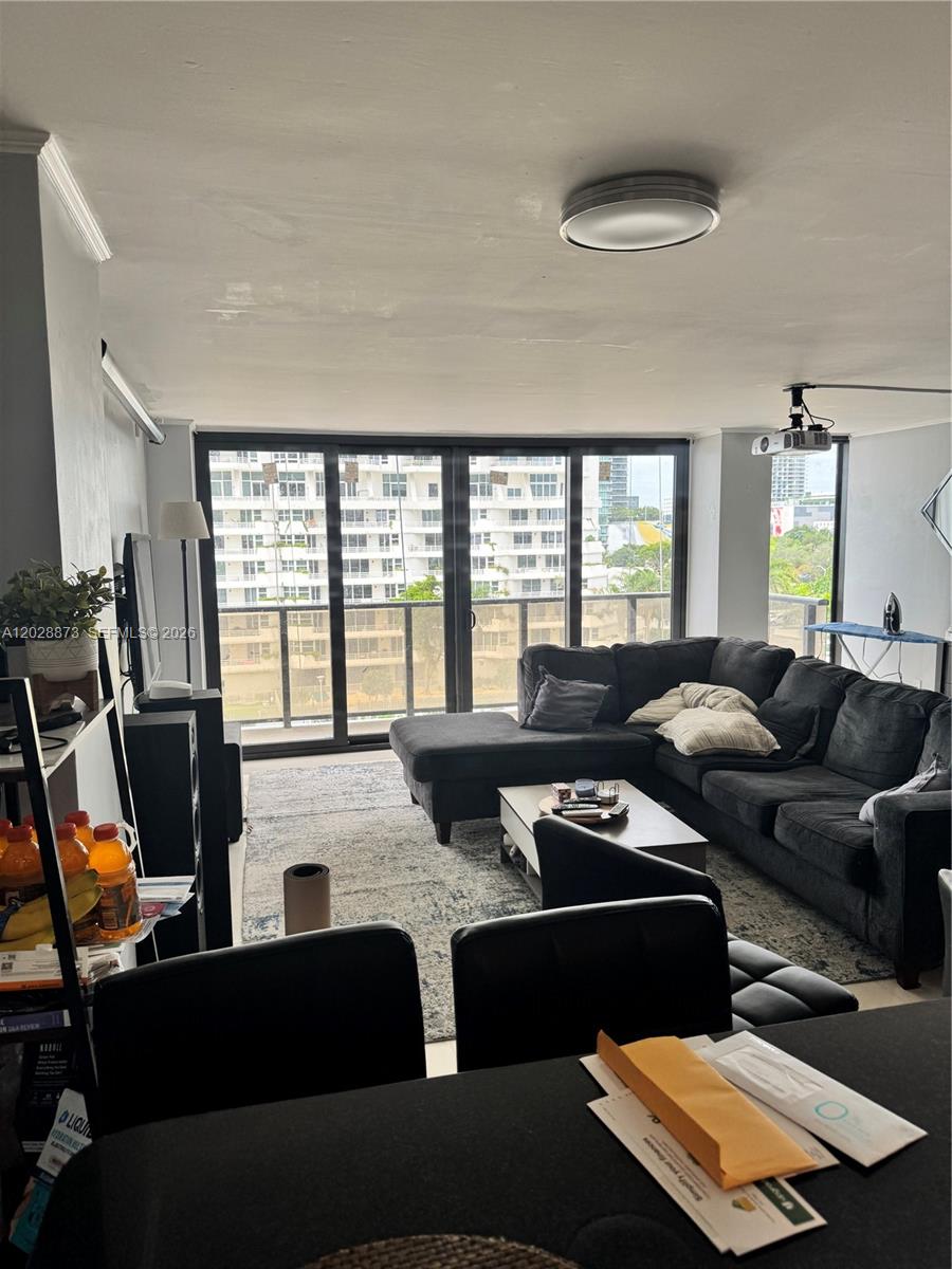 CHARTER CLUB CONDO - Residential Lease