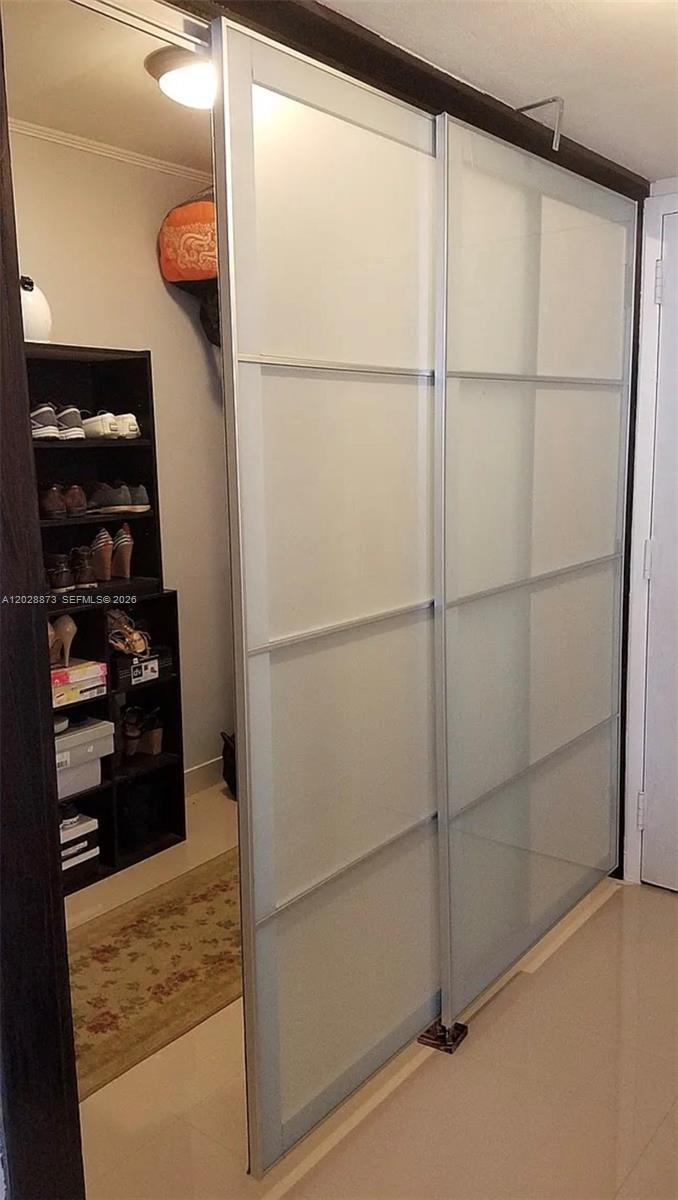 CHARTER CLUB CONDO - Residential Lease