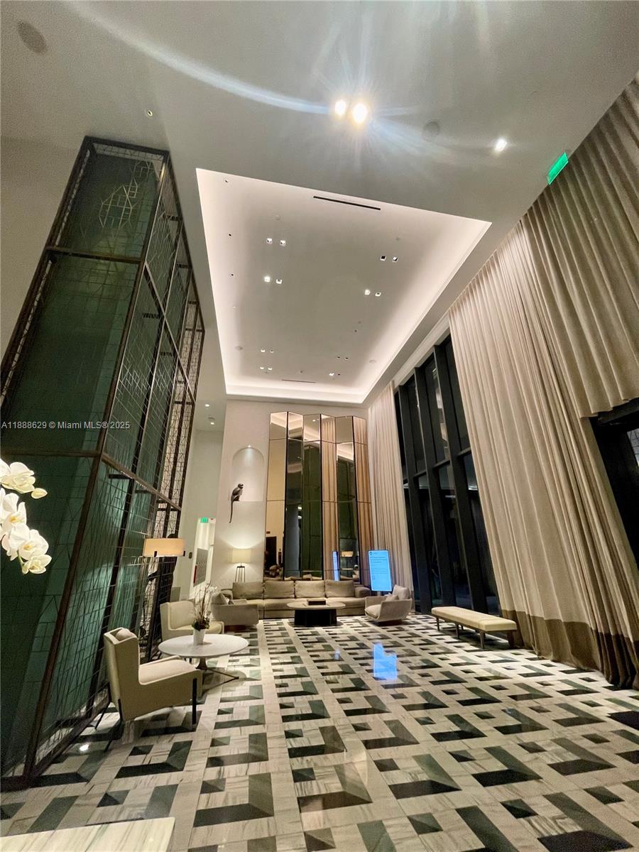 801 SMA RESIDENCES CONDO - Residential