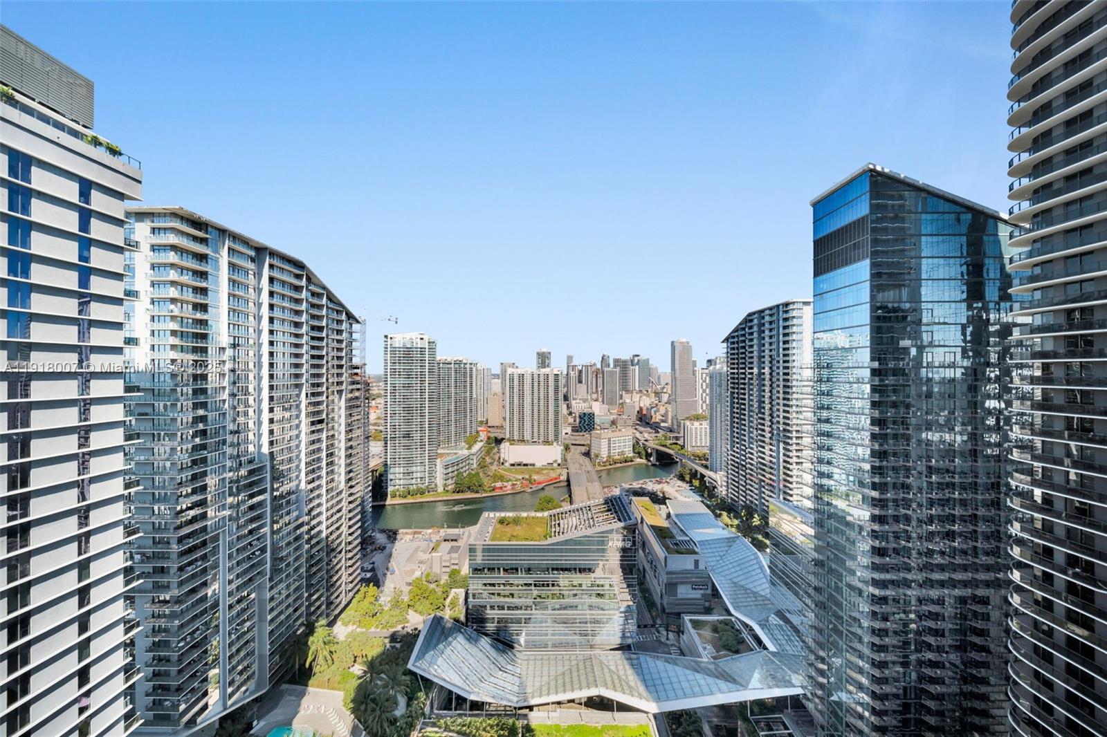 BRICKELL HEIGHTS EAST CON - Residential