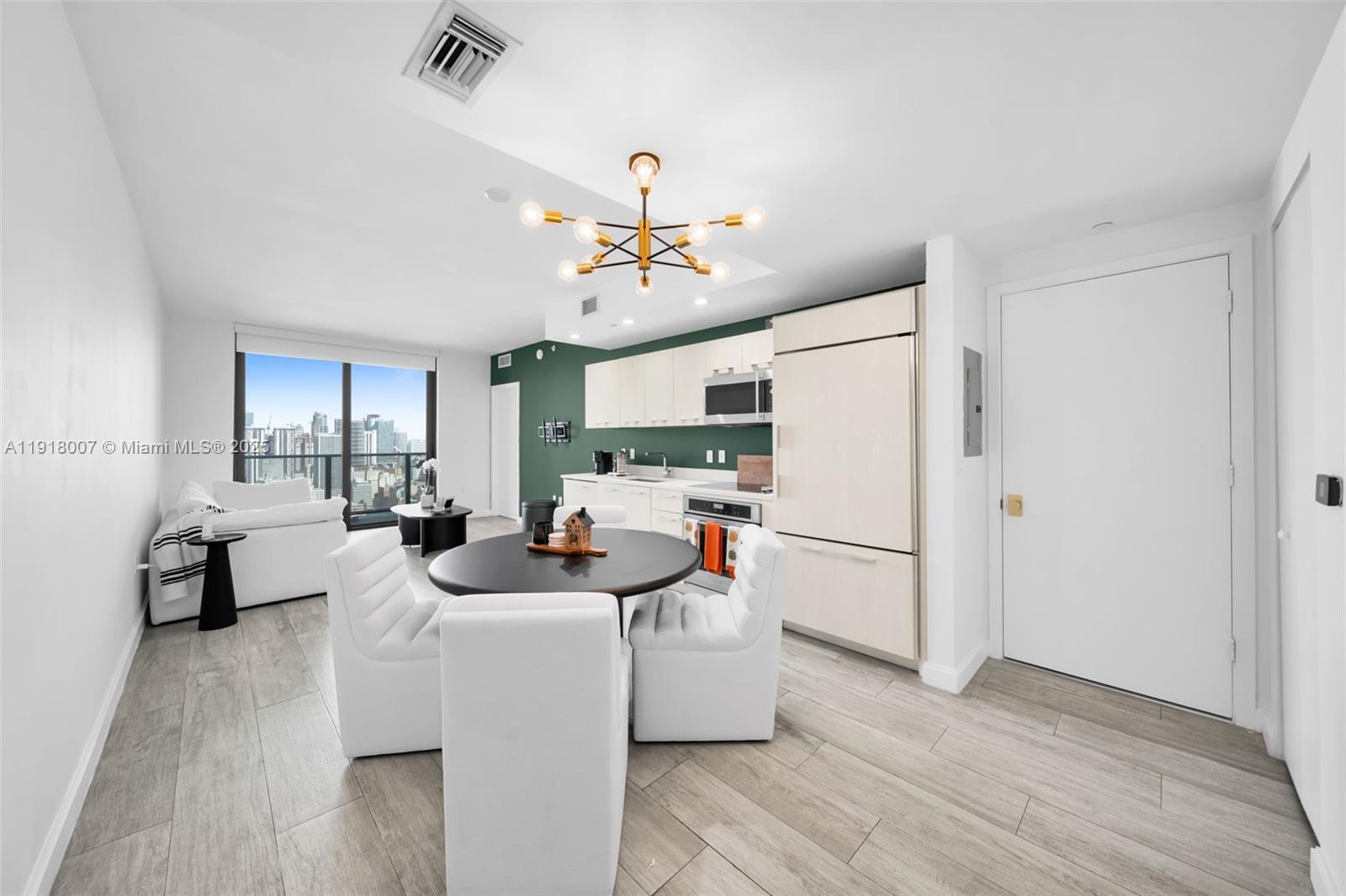 BRICKELL HEIGHTS EAST CON - Residential