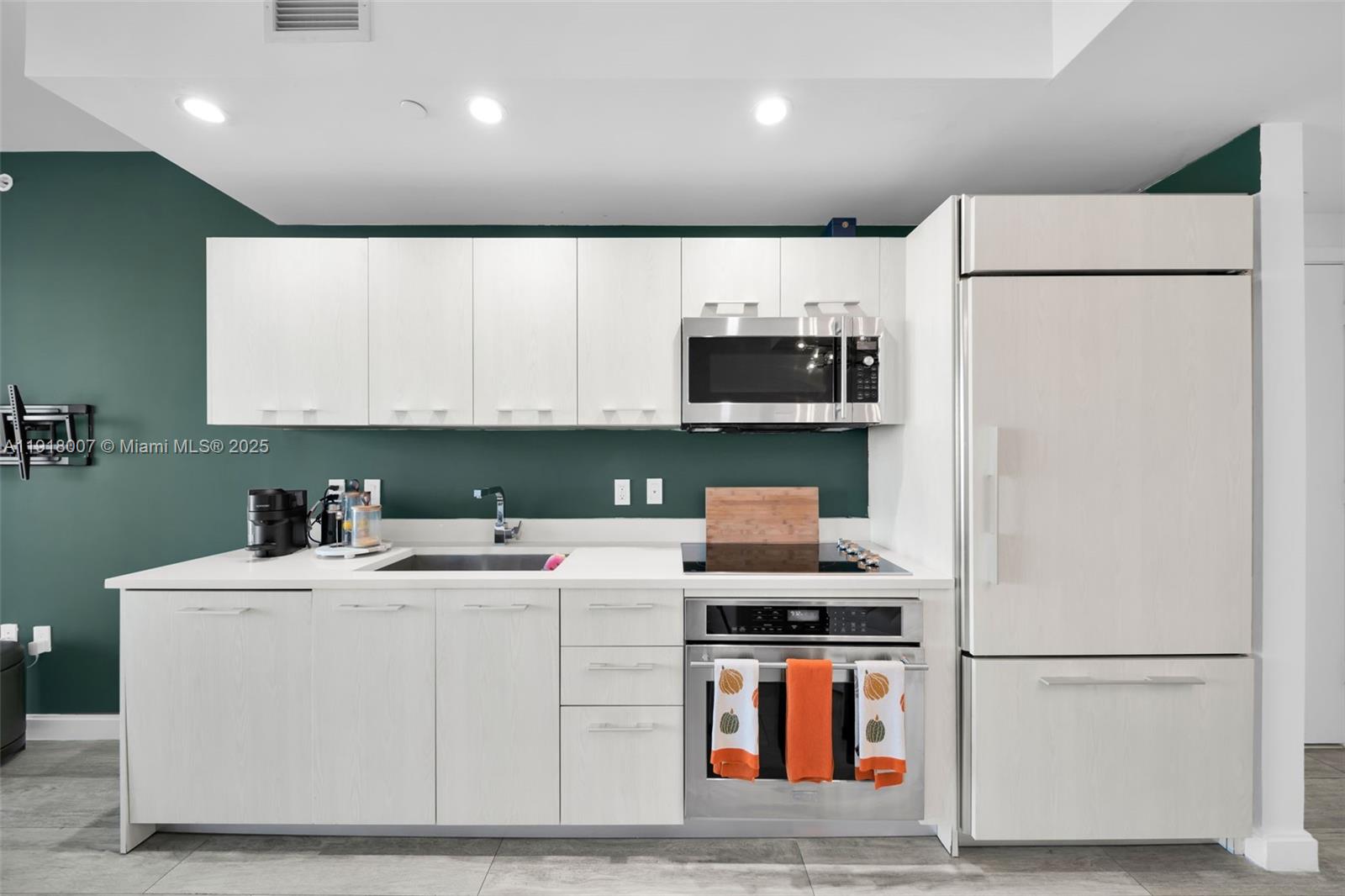 BRICKELL HEIGHTS EAST CON - Residential