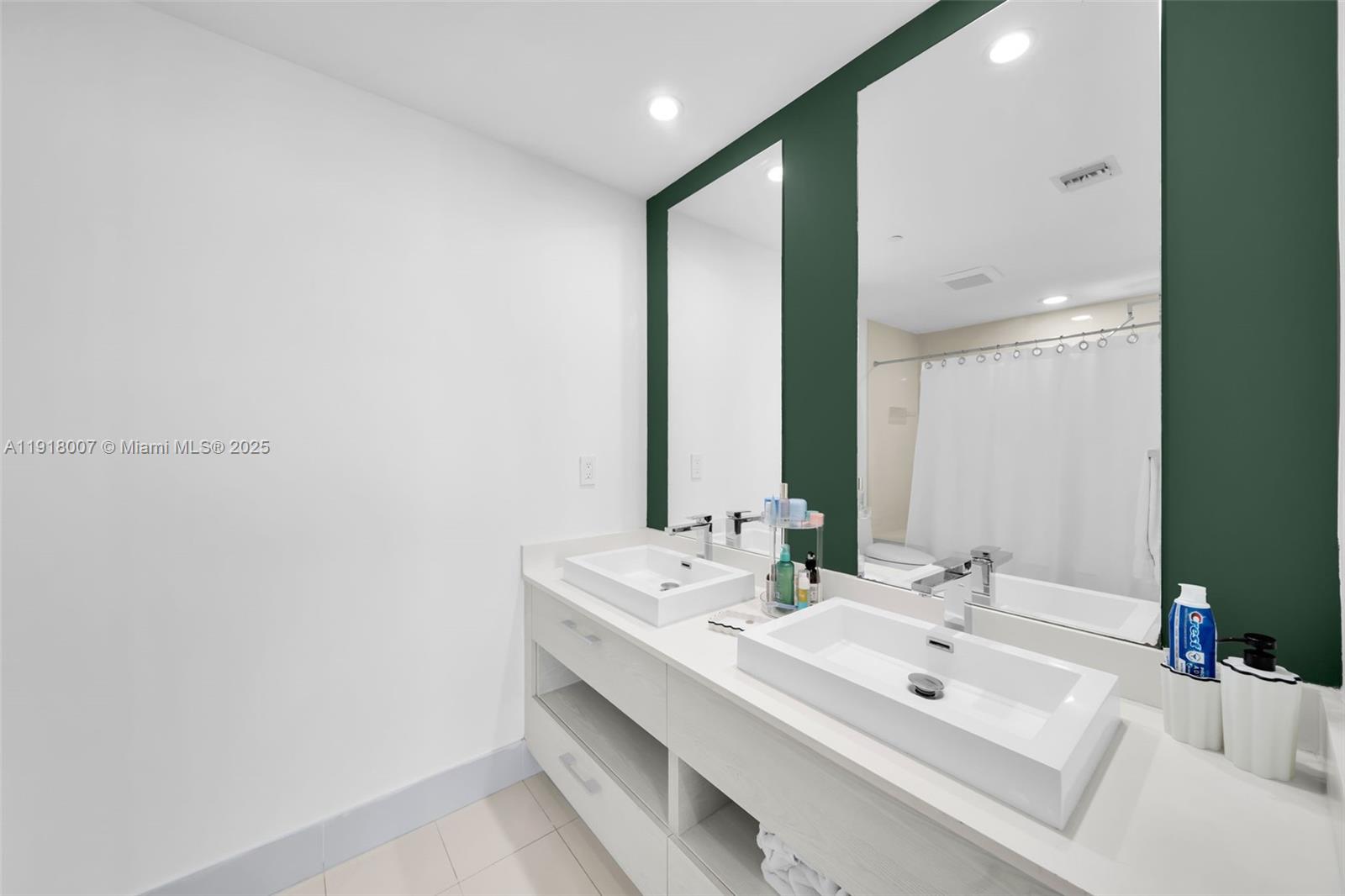 BRICKELL HEIGHTS EAST CON - Residential