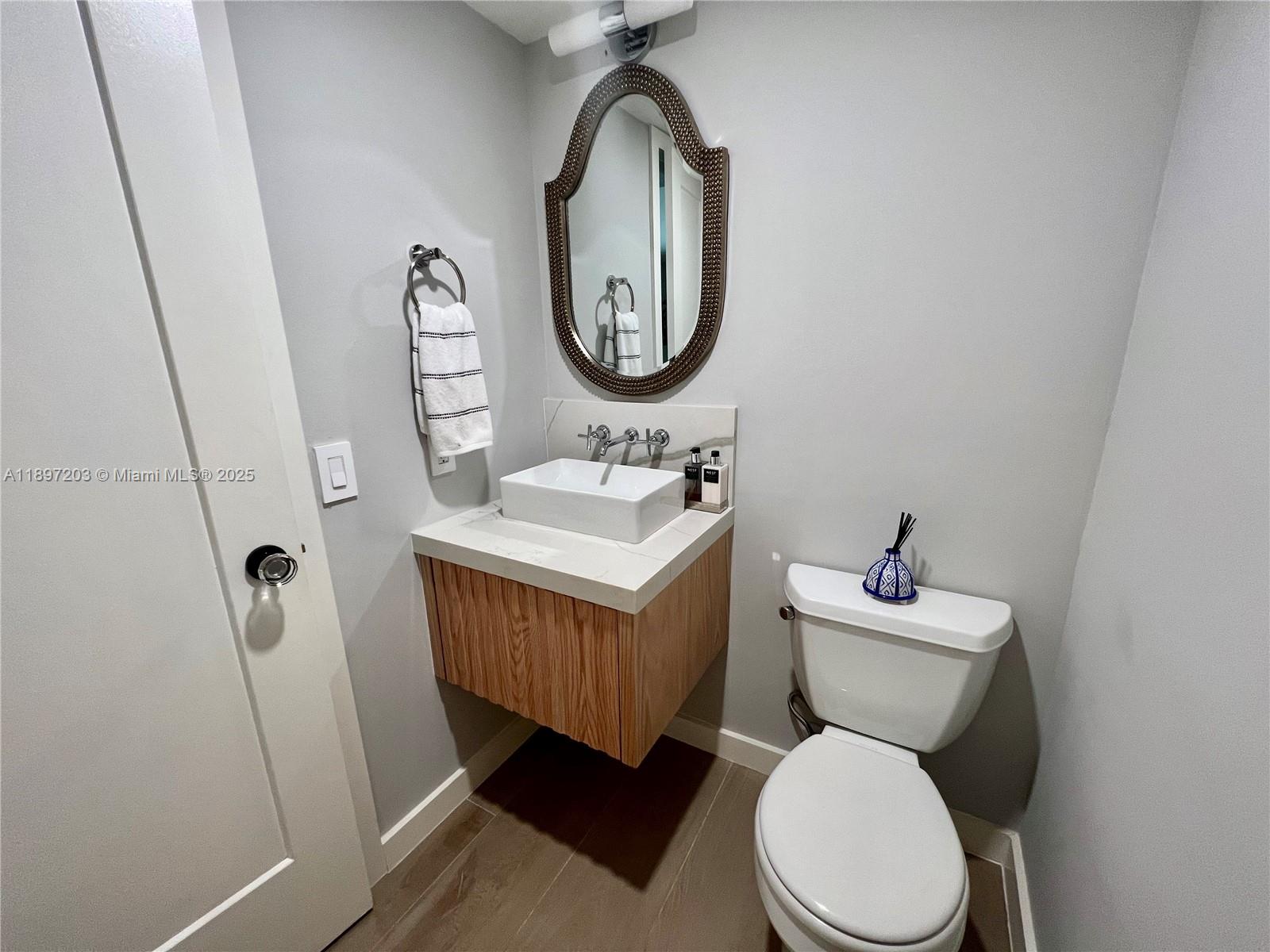 GROVE PARADISE CONDO - Residential Lease