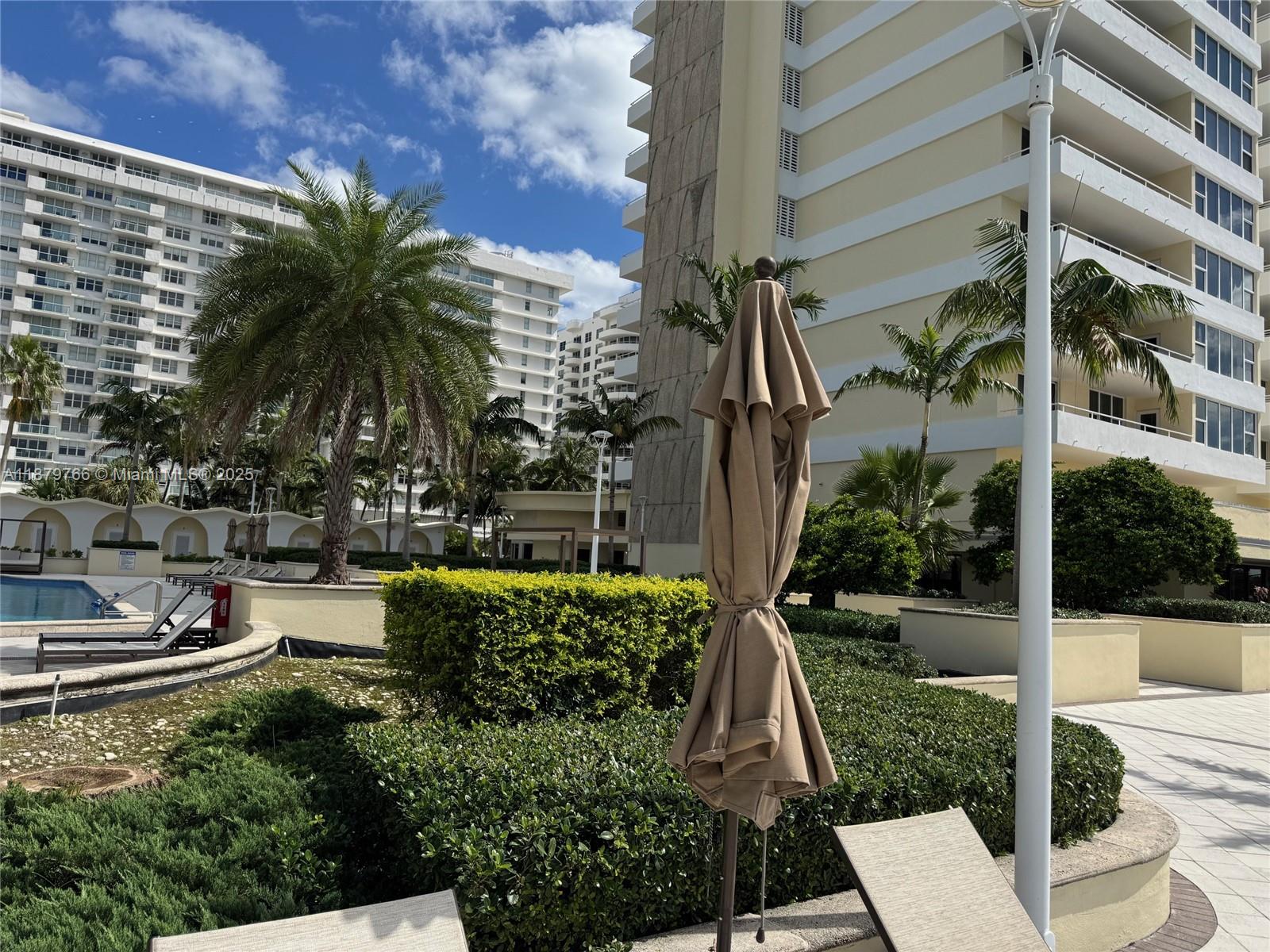 5600 CONDO - Residential
