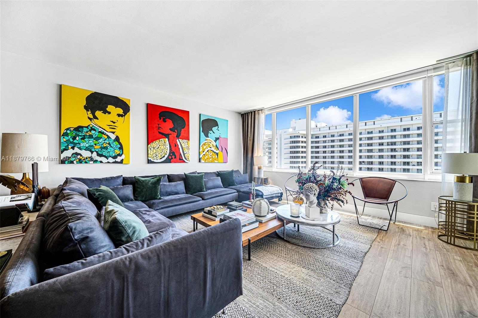 5600 CONDO - Residential