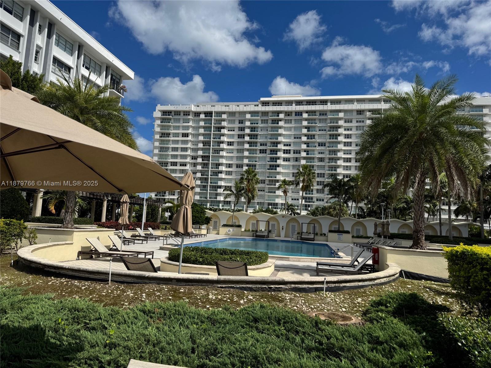 5600 CONDO - Residential