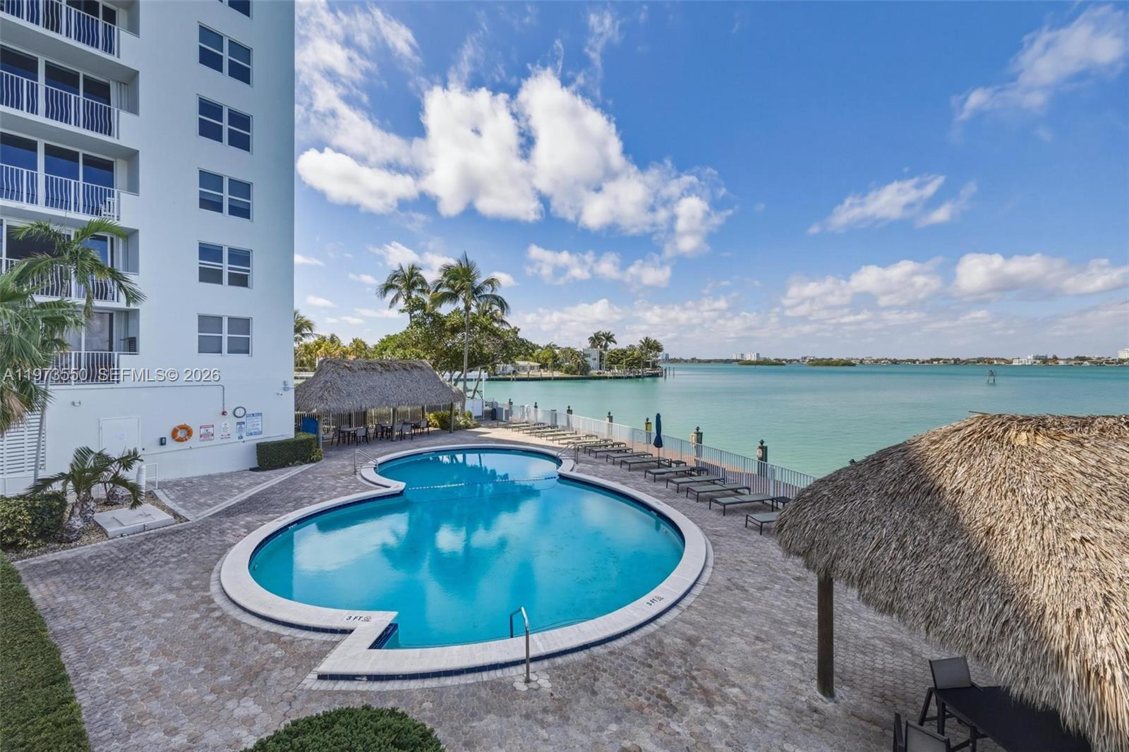 ISLAND POINTE CONDO - Residential