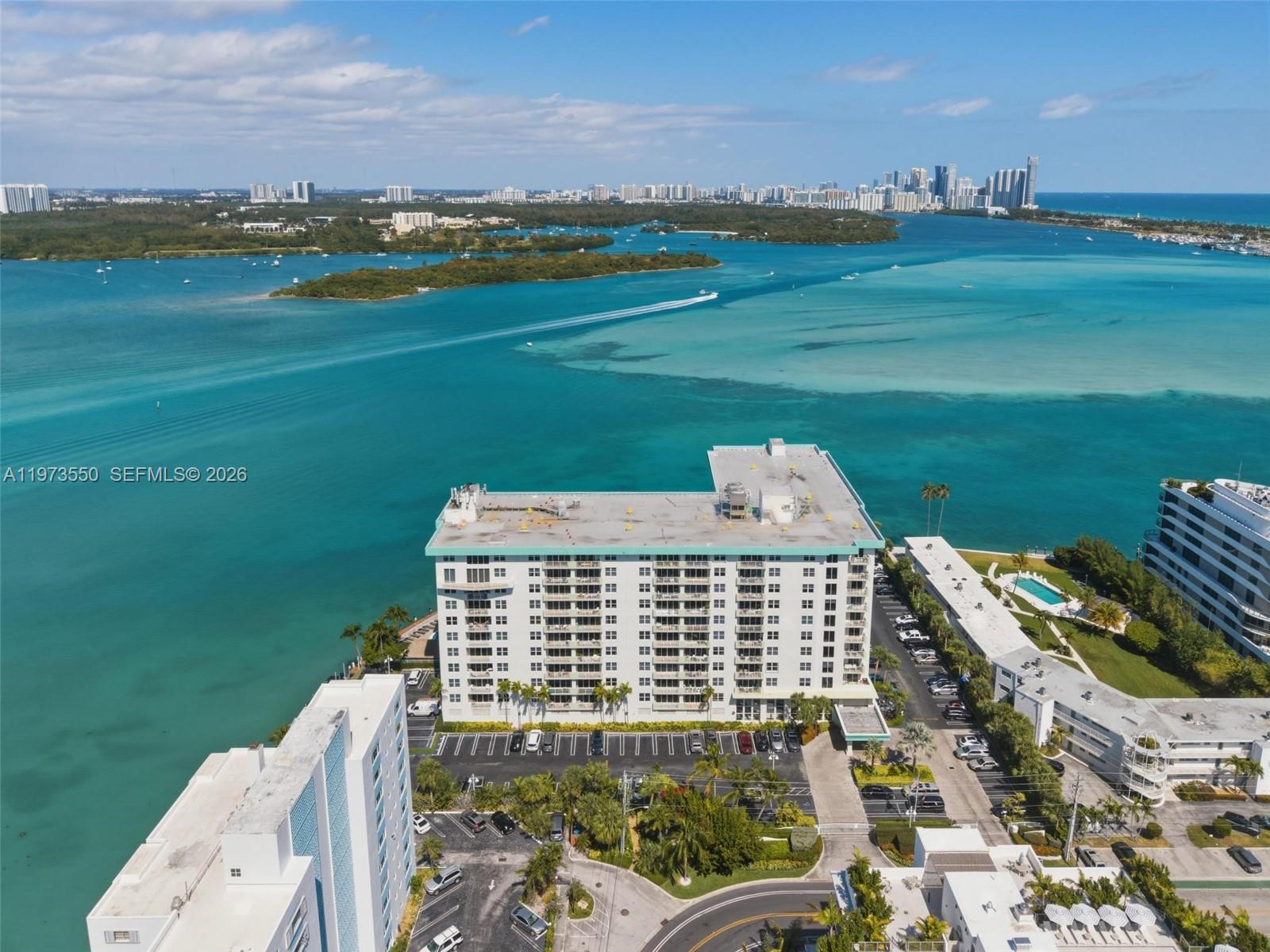 ISLAND POINTE CONDO - Residential